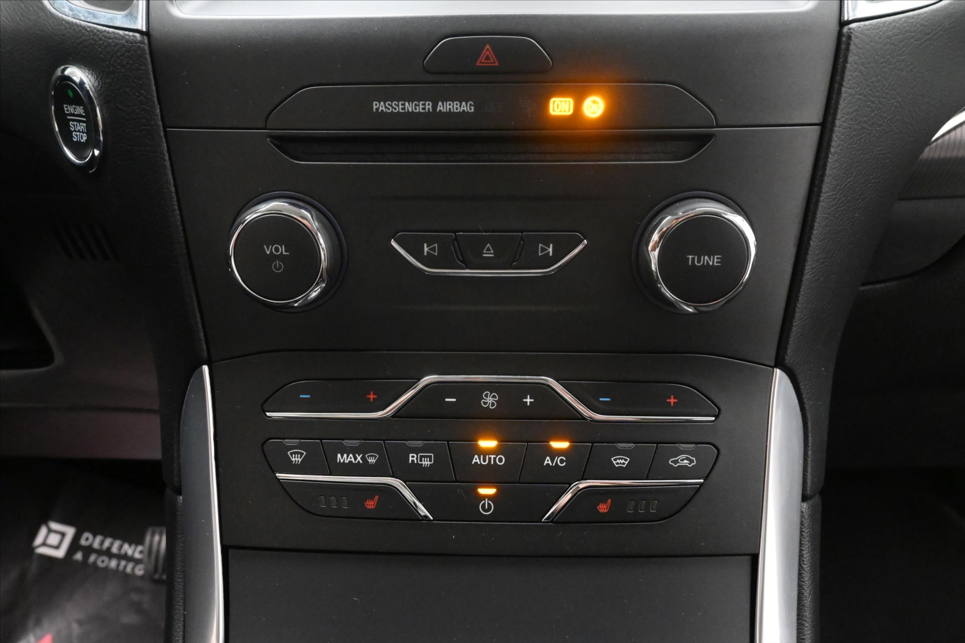 Hlavní fotografie vozu Ford S-MAX 2,0 EcoBlue 110 kW AT8 Záruka až 5 let (20)