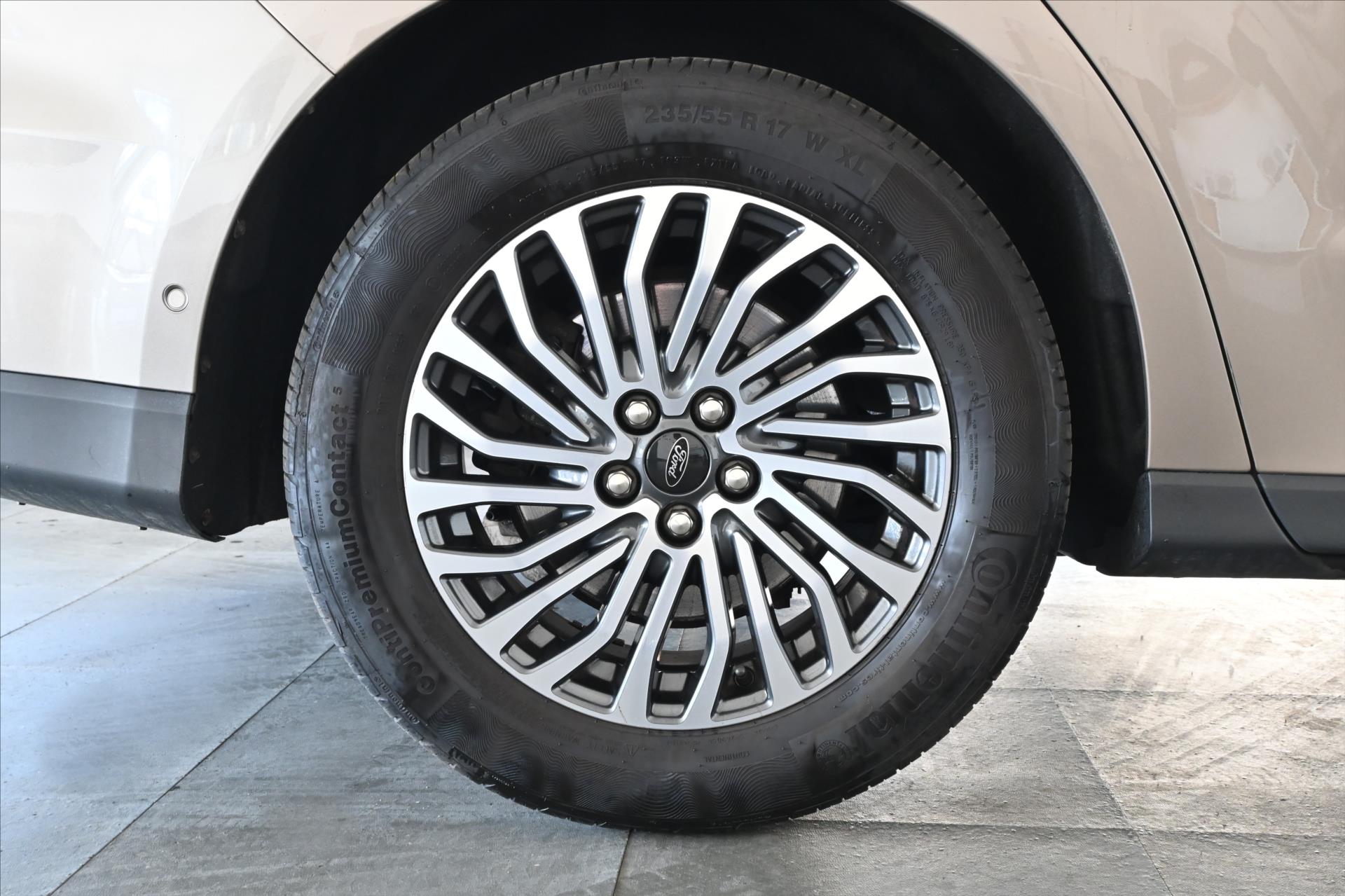 Hlavní fotografie vozu Ford S-MAX 2,0 EcoBlue 110 kW AT8 Záruka až 5 let (32)