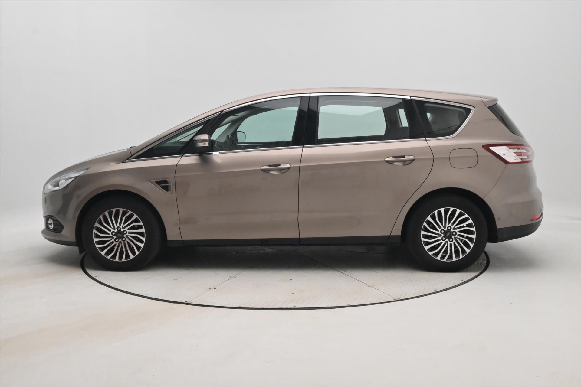 Hlavní fotografie vozu Ford S-MAX 2,0 EcoBlue 110 kW AT8 Záruka až 5 let (8)