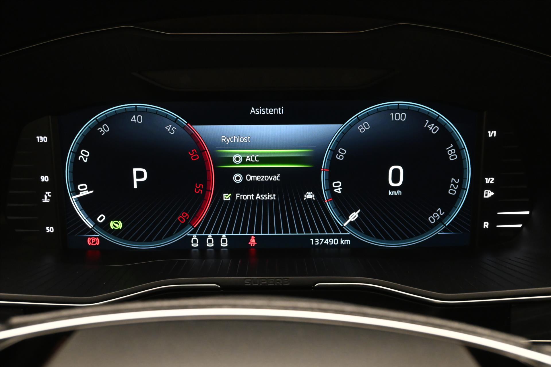 Hlavní fotografie vozu Škoda Superb 2,0 TDI 110 kW DSG Style Záruka až 5 let (17)