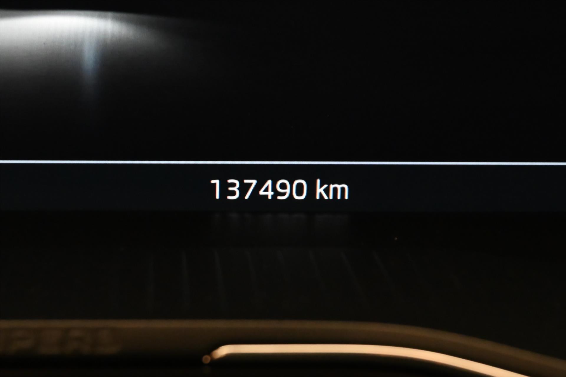 Hlavní fotografie vozu Škoda Superb 2,0 TDI 110 kW DSG Style Záruka až 5 let (18)