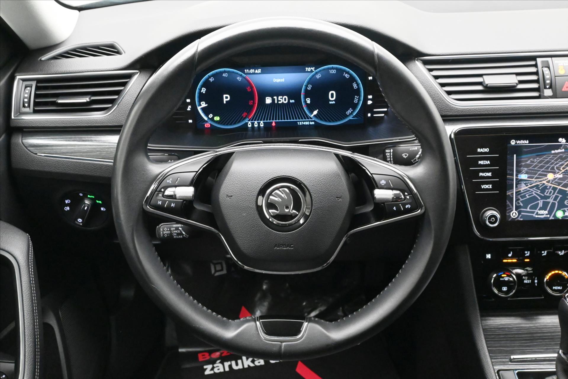 Hlavní fotografie vozu Škoda Superb 2,0 TDI 110 kW DSG Style Záruka až 5 let (19)