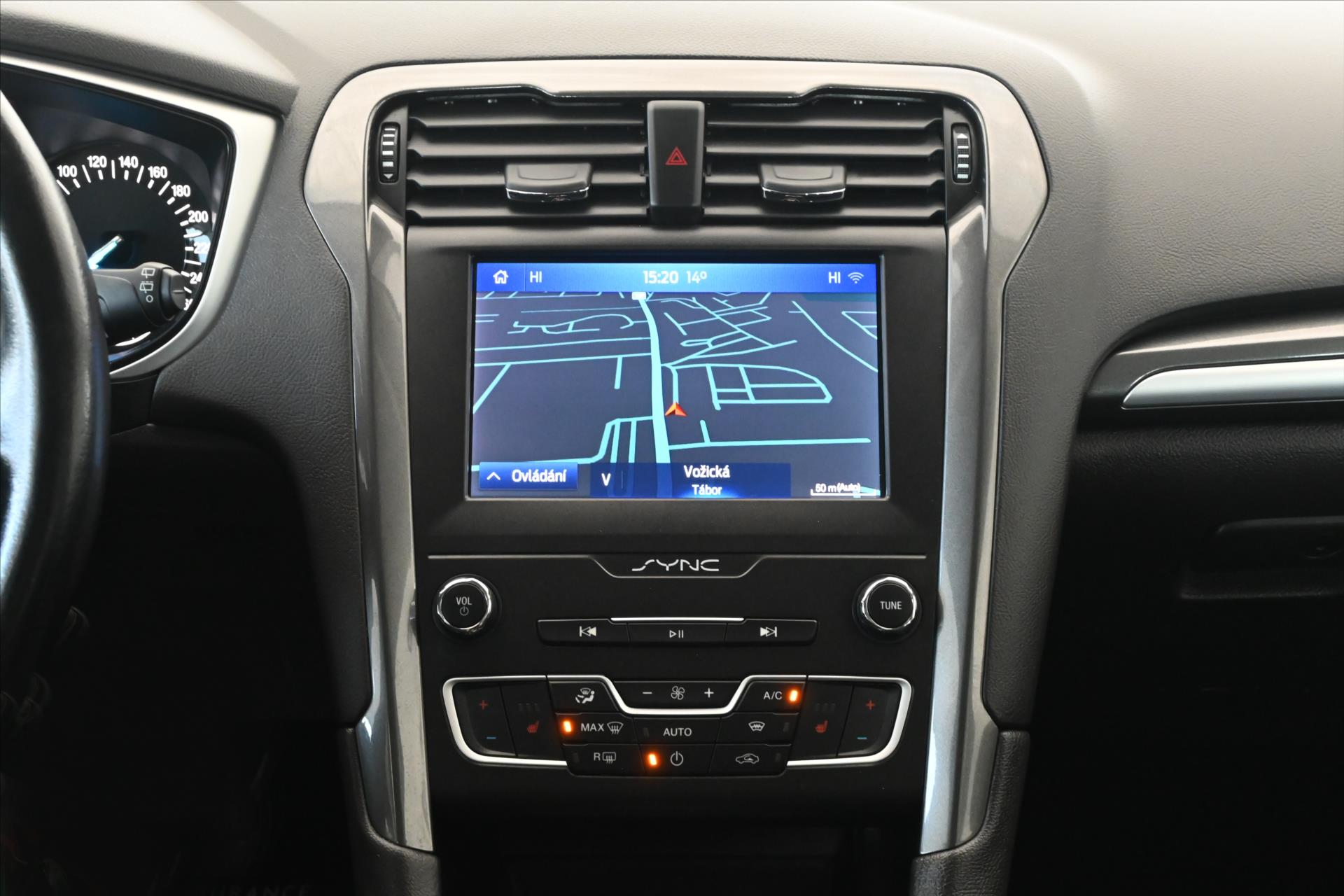 Hlavní fotografie vozu Ford Mondeo 2,0 ECOBLUE 110 kW*AT/8*Záruka až 5 let (12)