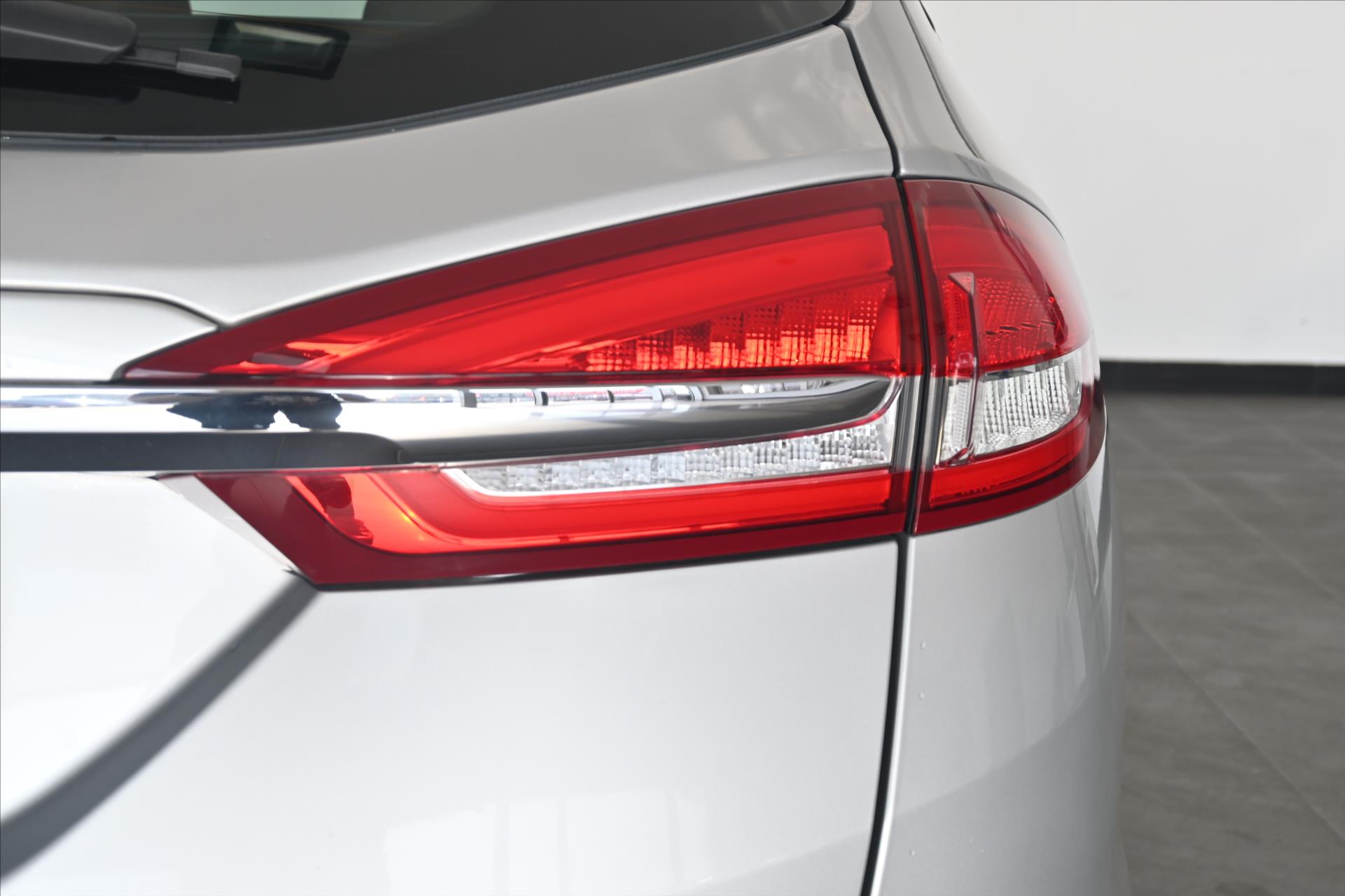 Hlavní fotografie vozu Ford Mondeo 2,0 ECOBLUE 110 kW*AT/8*Záruka až 5 let (27)