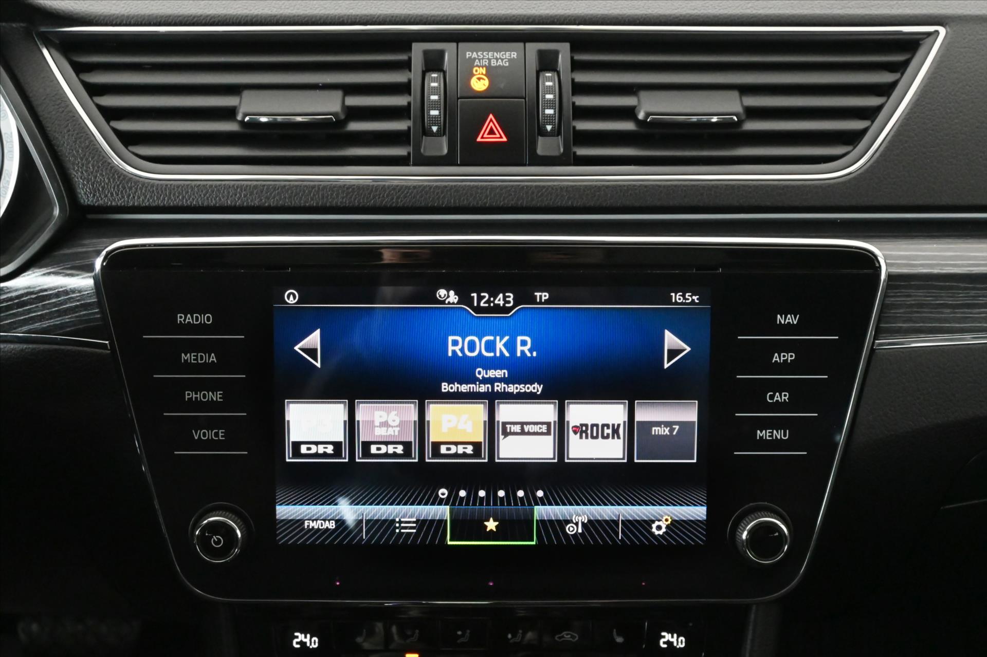 Hlavní fotografie vozu Škoda Superb 2,0 TDI 110 kW DSG Business Executive Záruka až 5 let (21)