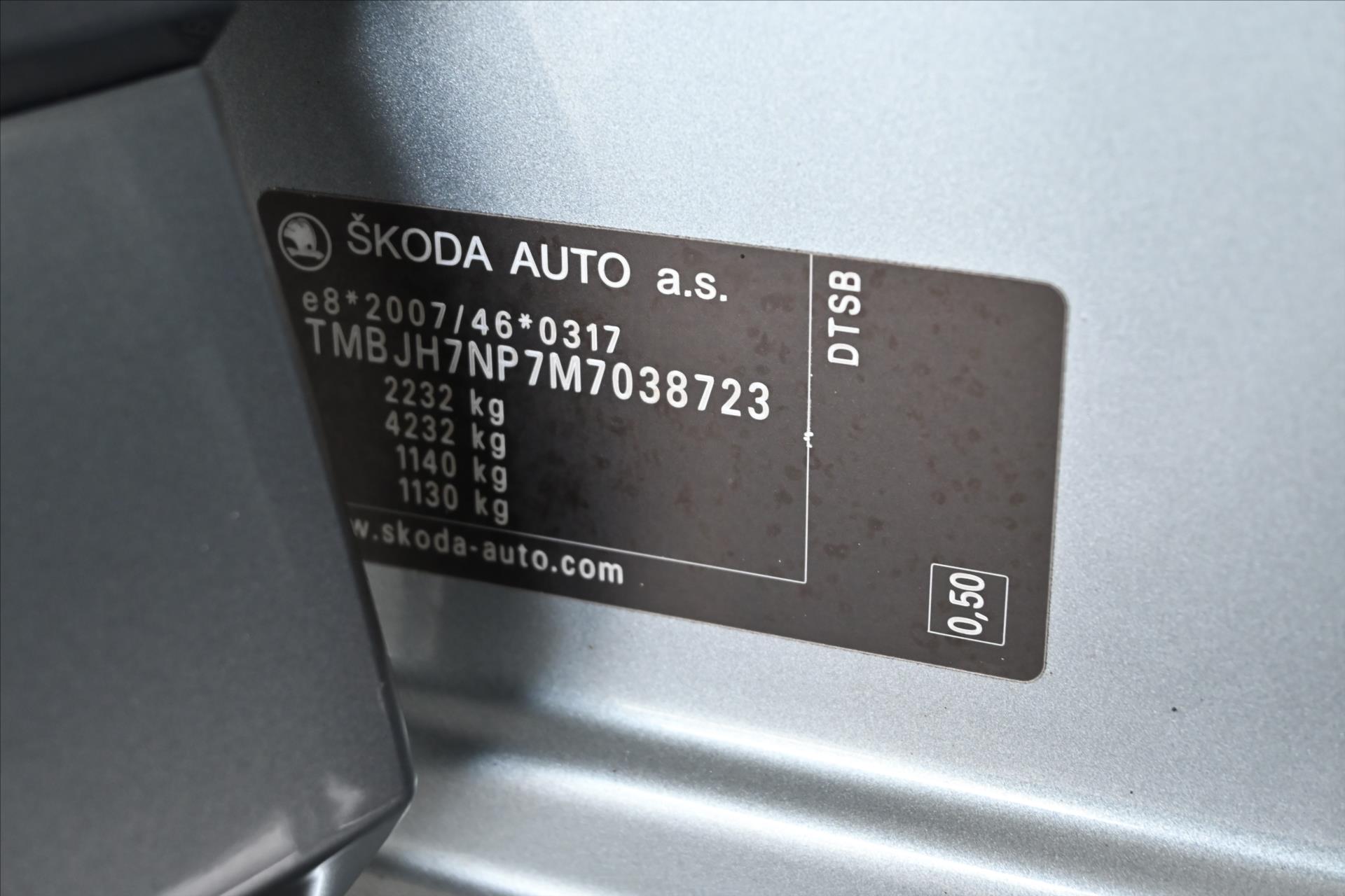 Hlavní fotografie vozu Škoda Superb 2,0 TDI 110 kW DSG Business Executive Záruka až 5 let (9)