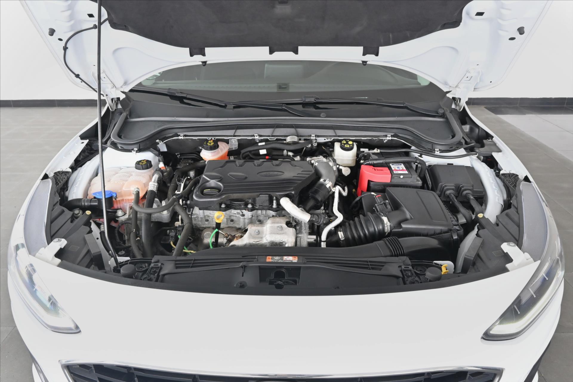 Hlavní fotografie vozu Ford Focus 1,5 EcoBlue 88 kW AT/8 Titanium Záruka až 5 let (5)