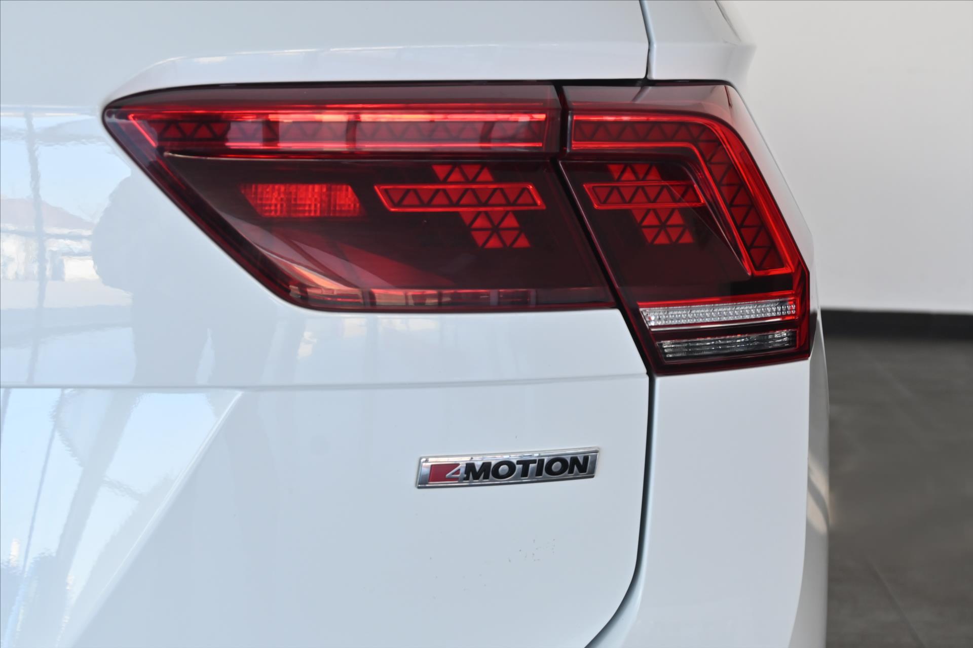 Hlavní fotografie vozu Volkswagen Tiguan Allspace 2,0 TDI 176 kW DSG Business Premium Záruka až 5 let (36)