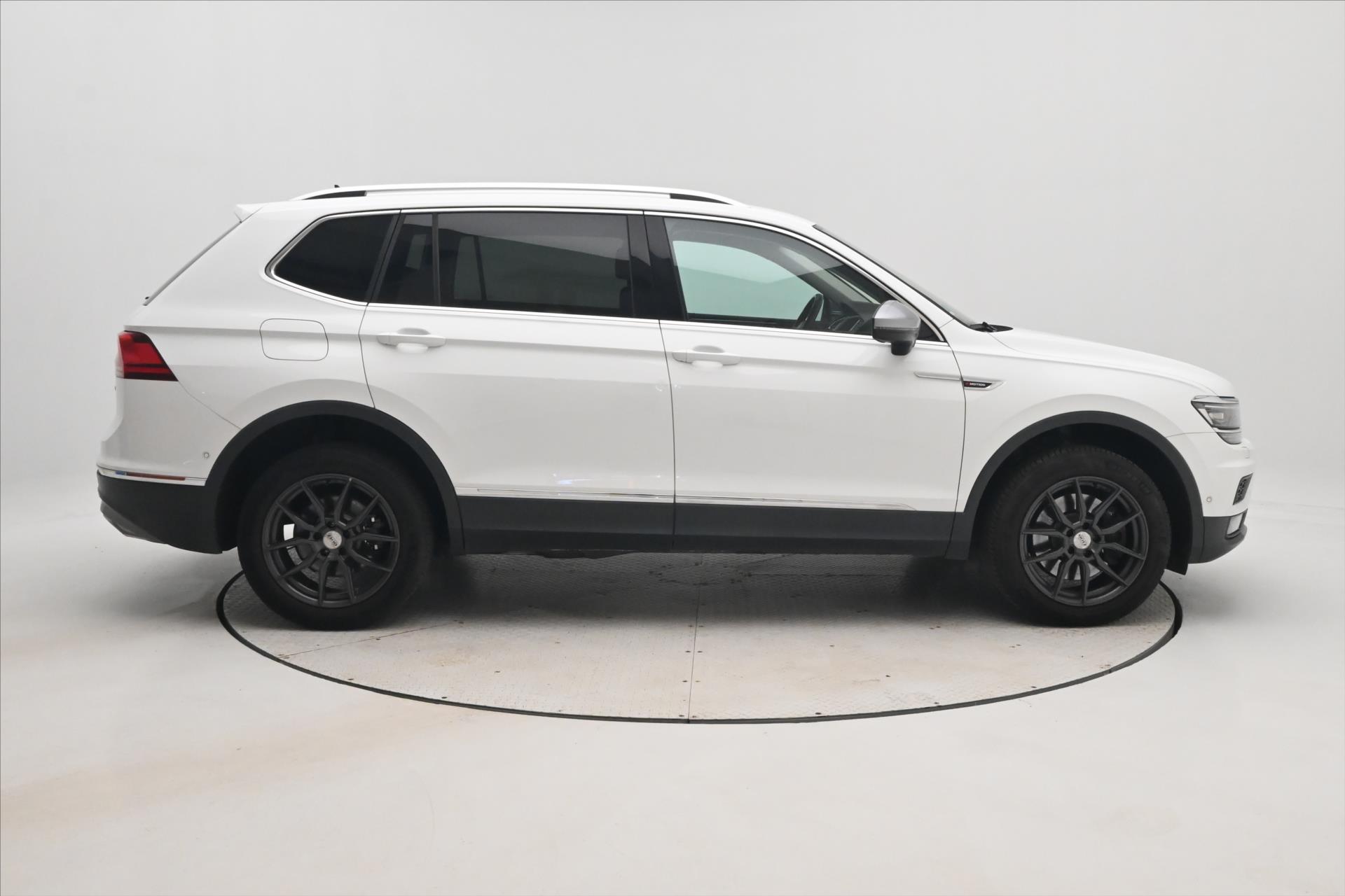 Hlavní fotografie vozu Volkswagen Tiguan Allspace 2,0 TDI 176 kW DSG Business Premium Záruka až 5 let (4)