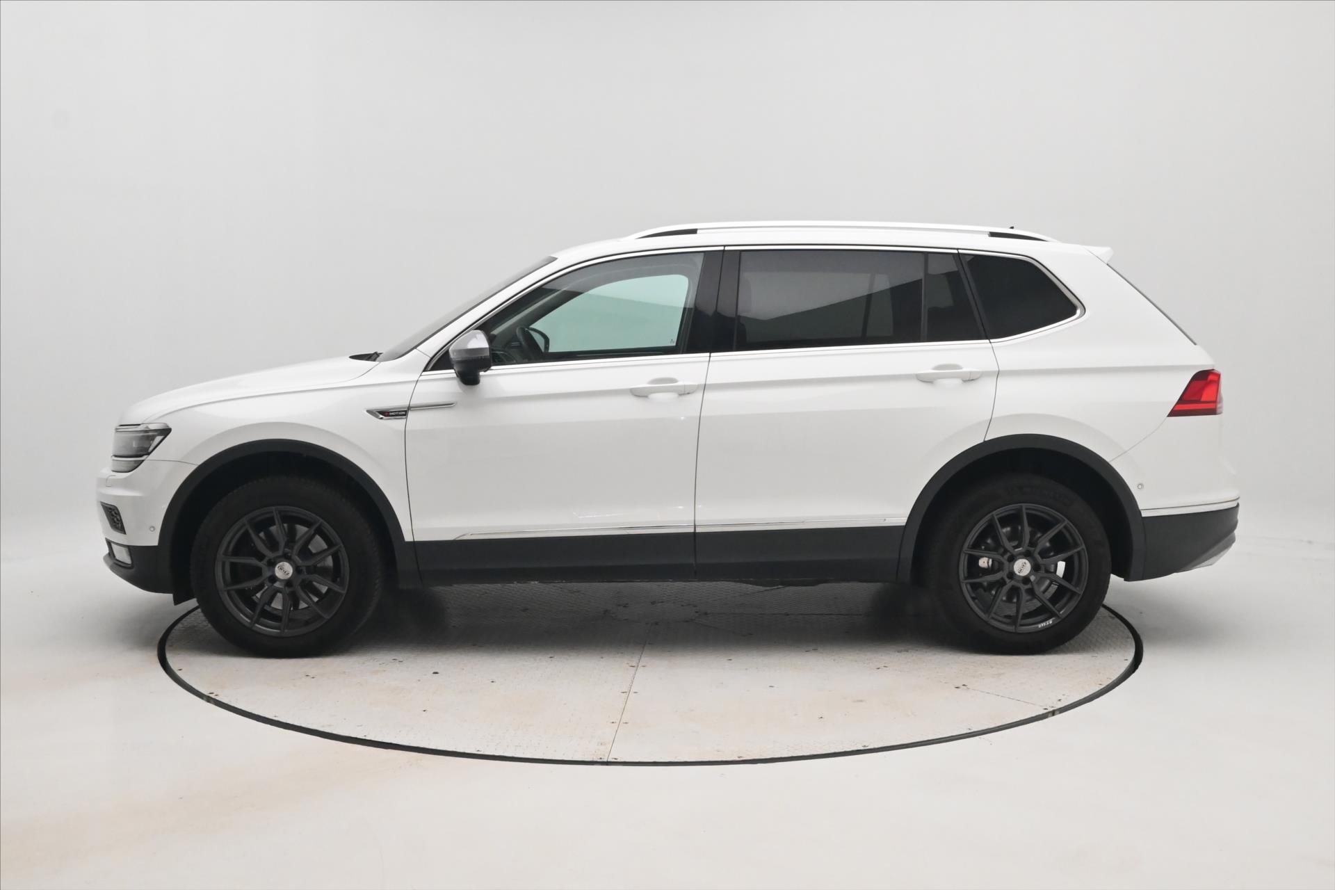 Hlavní fotografie vozu Volkswagen Tiguan Allspace 2,0 TDI 176 kW DSG Business Premium Záruka až 5 let (8)