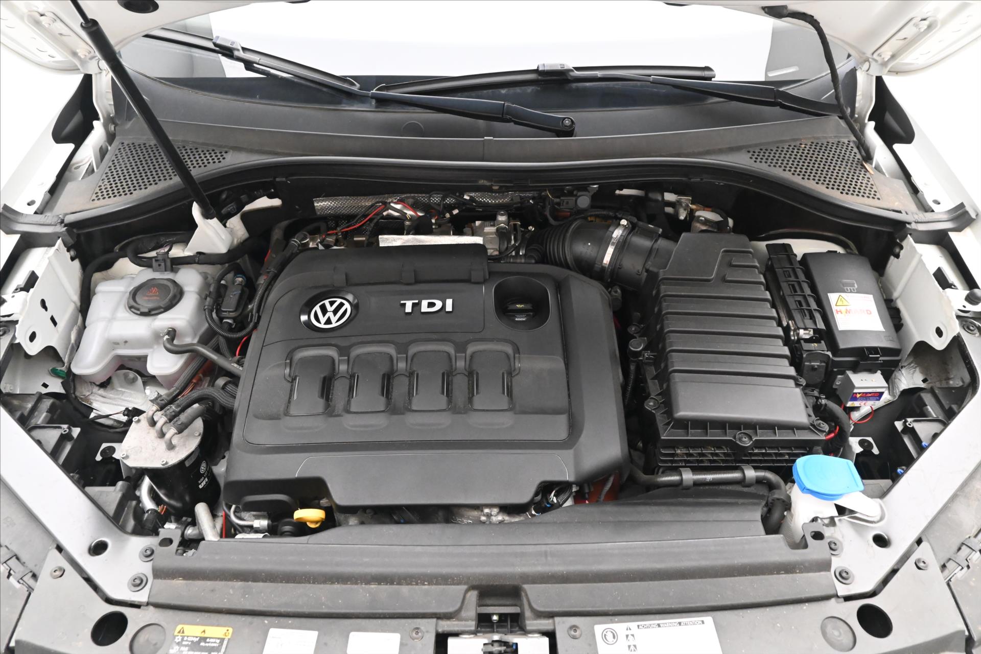 Hlavní fotografie vozu Volkswagen Tiguan Allspace 2,0 TDI 176 kW DSG Business Premium Záruka až 5 let (9)
