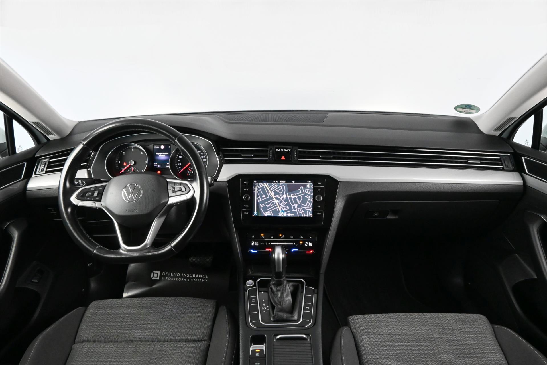 Hlavní fotografie vozu Volkswagen Passat 2,0 TDI 110 kW DSG Business Záruka až 5 let (12)