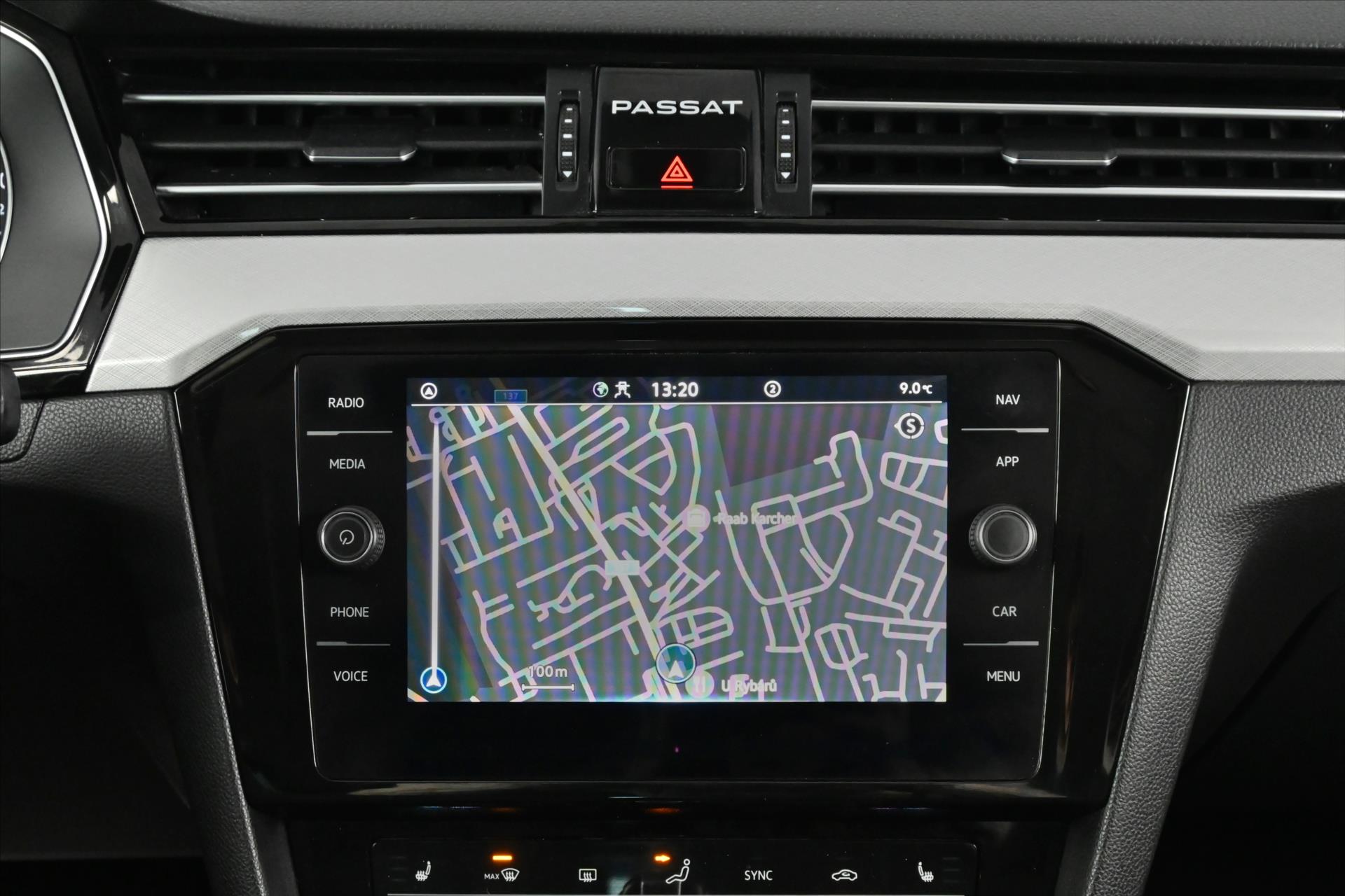 Hlavní fotografie vozu Volkswagen Passat 2,0 TDI 110 kW DSG Business Záruka až 5 let (20)