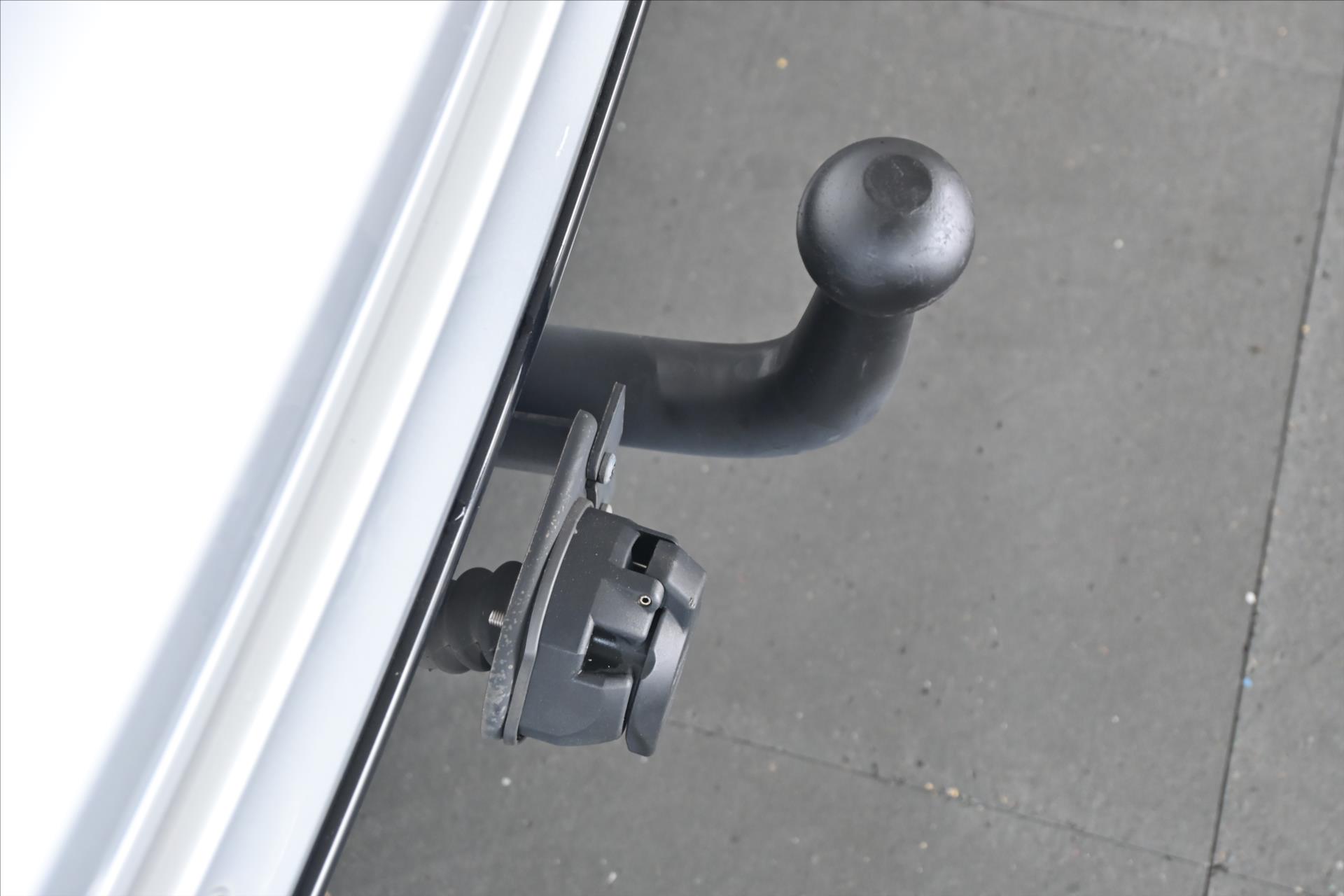 Hlavní fotografie vozu Ford Mondeo 2,0 EcoBlue 140 kW AT8 Titanium Záruka až 5 let (29)