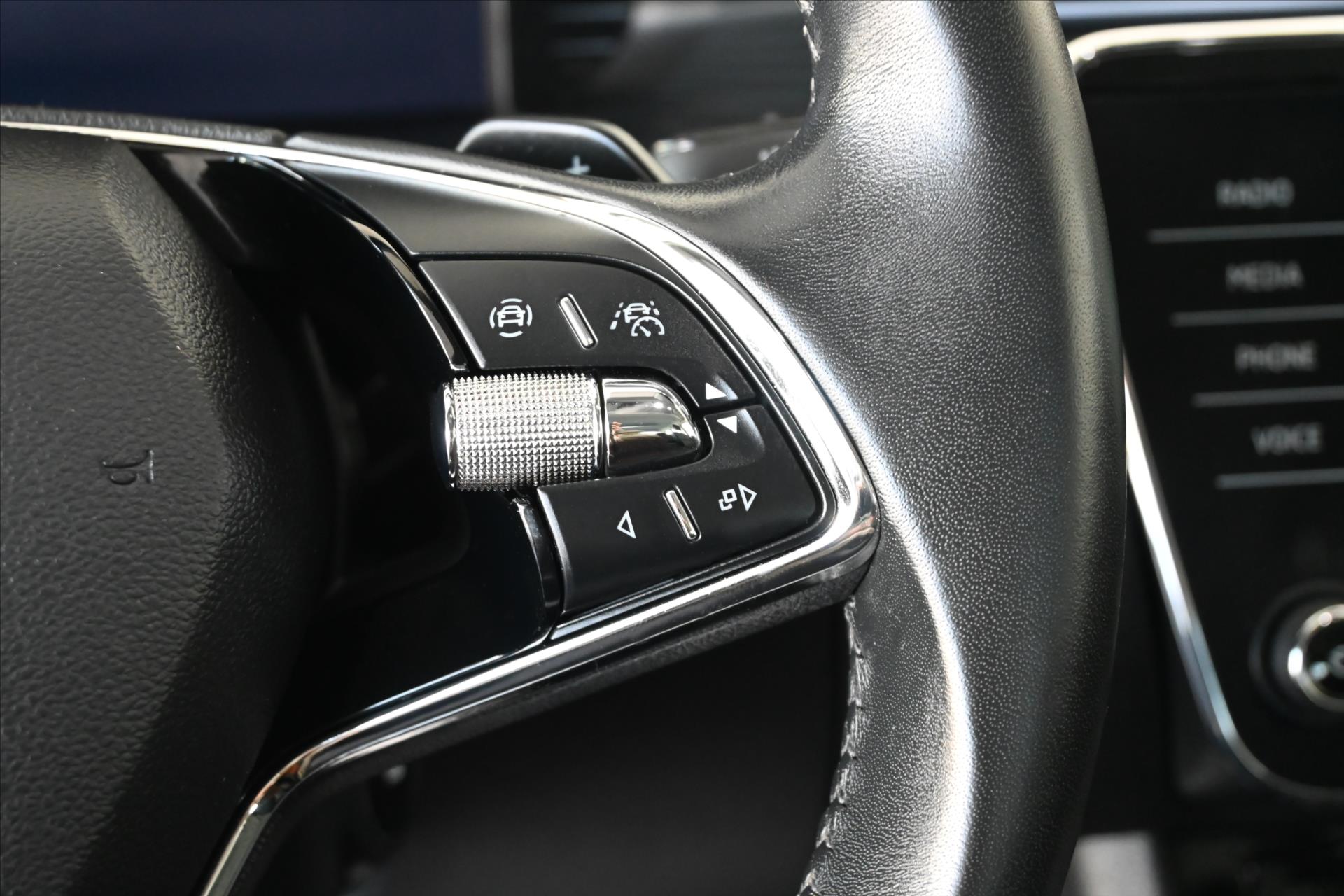 Hlavní fotografie vozu Škoda Superb 2,0 TDI 110kW*DSG*STYLE*Záruka až 5 let (18)