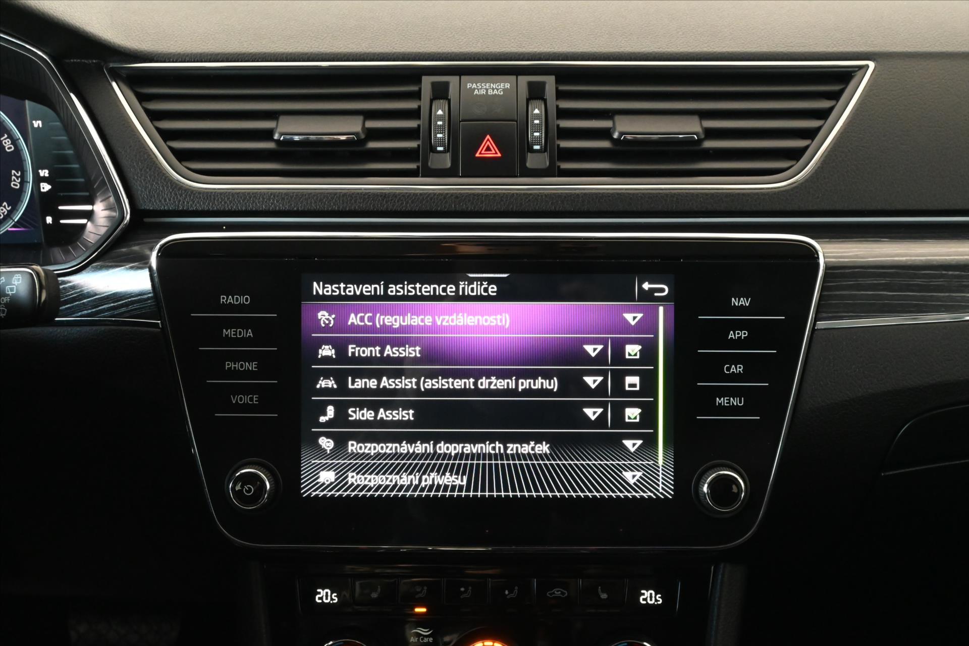 Hlavní fotografie vozu Škoda Superb 2,0 TDI 110kW*DSG*STYLE*Záruka až 5 let (21)