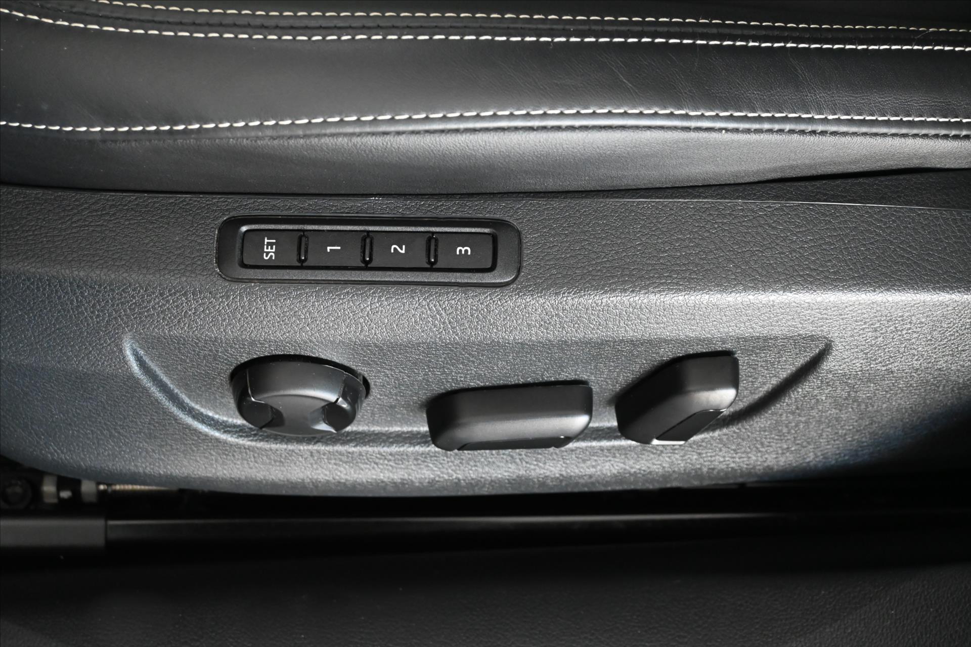 Hlavní fotografie vozu Škoda Superb 2,0 TDI 110kW*DSG*STYLE*Záruka až 5 let (31)