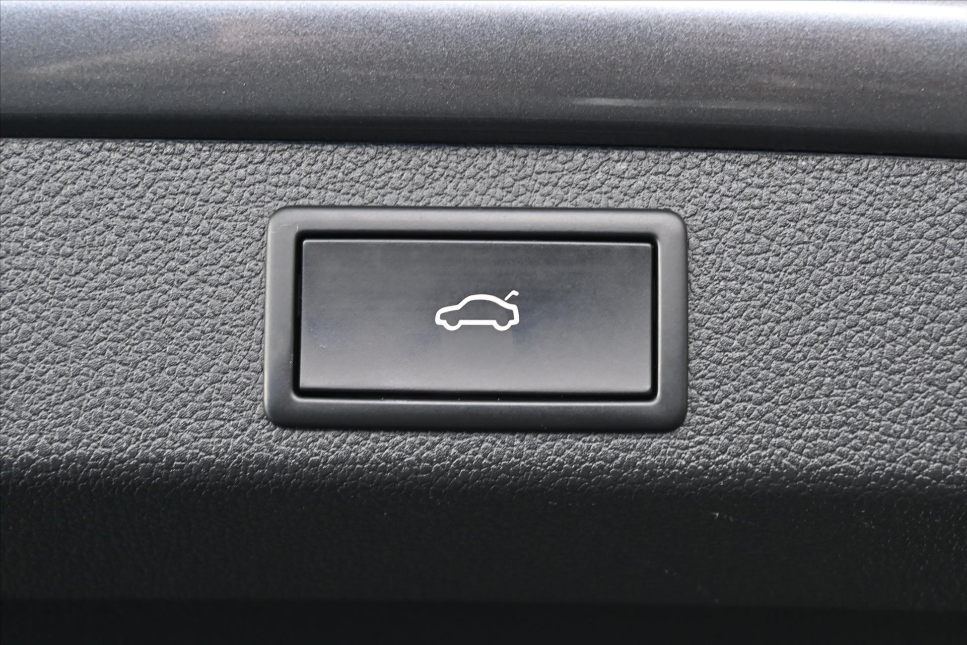 Hlavní fotografie vozu Škoda Superb 2,0 TDI 110kW*DSG*STYLE*Záruka až 5 let (32)