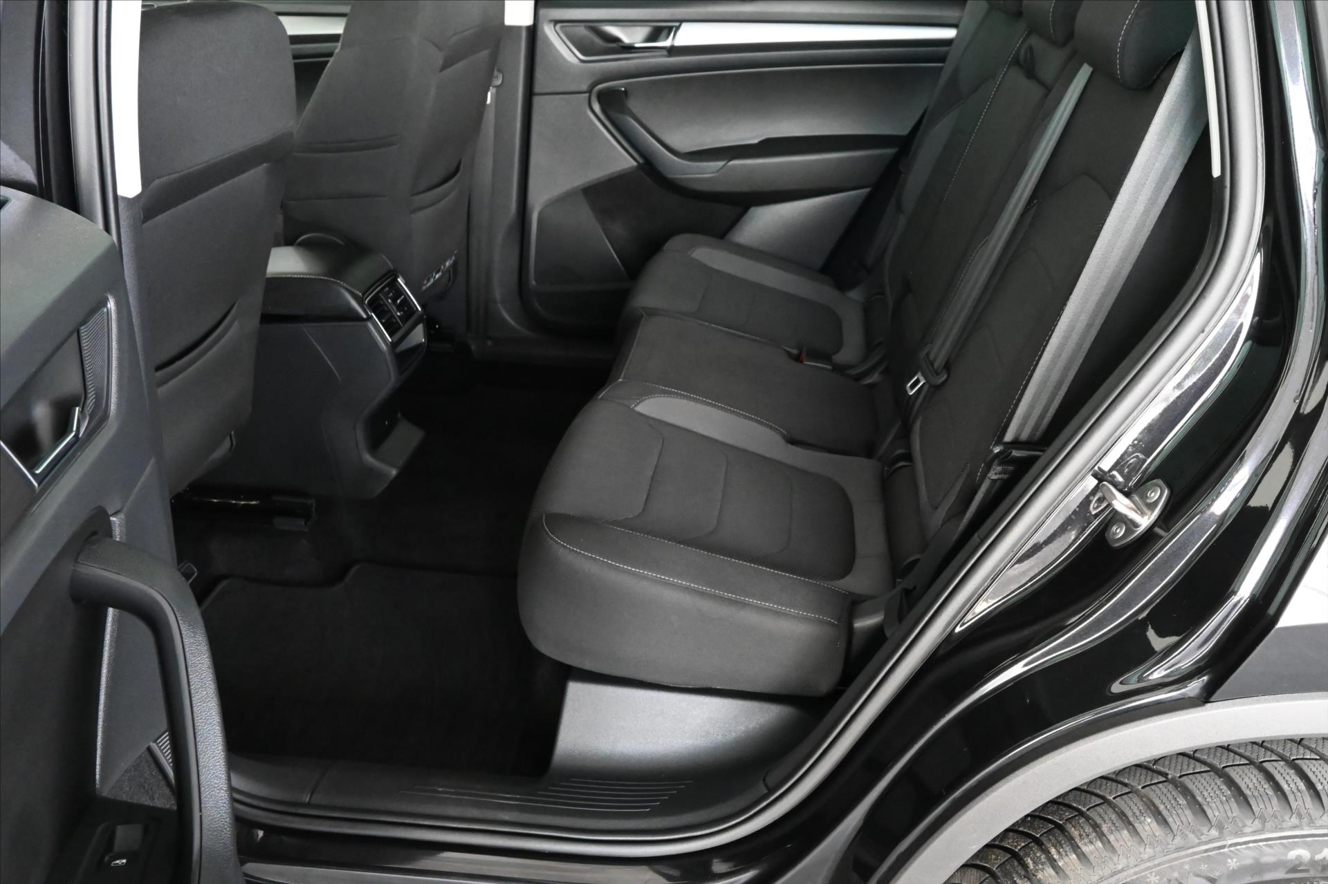 Main photo of the car Skoda Kodiaq 2.0 TDI 110 kW 4x4 DSG Ambition Warranty up to 5 years (11)