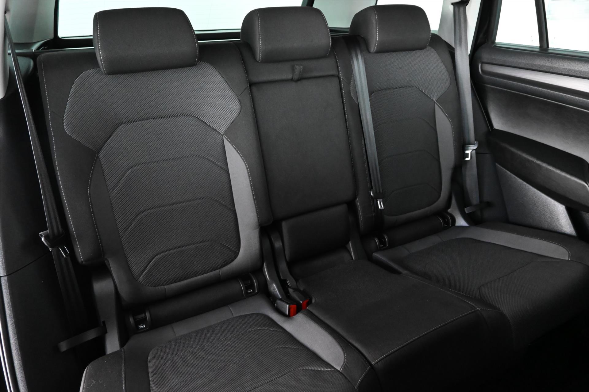 Main photo of the car Skoda Kodiaq 2.0 TDI 110 kW 4x4 DSG Ambition Warranty up to 5 years (29)