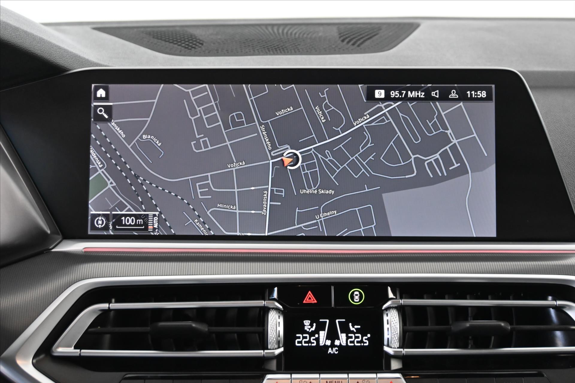 Hlavní fotografie vozu BMW X5 3,0 d xDrive 210kW AT8 *Panorama* Záruka až 5 let (20)