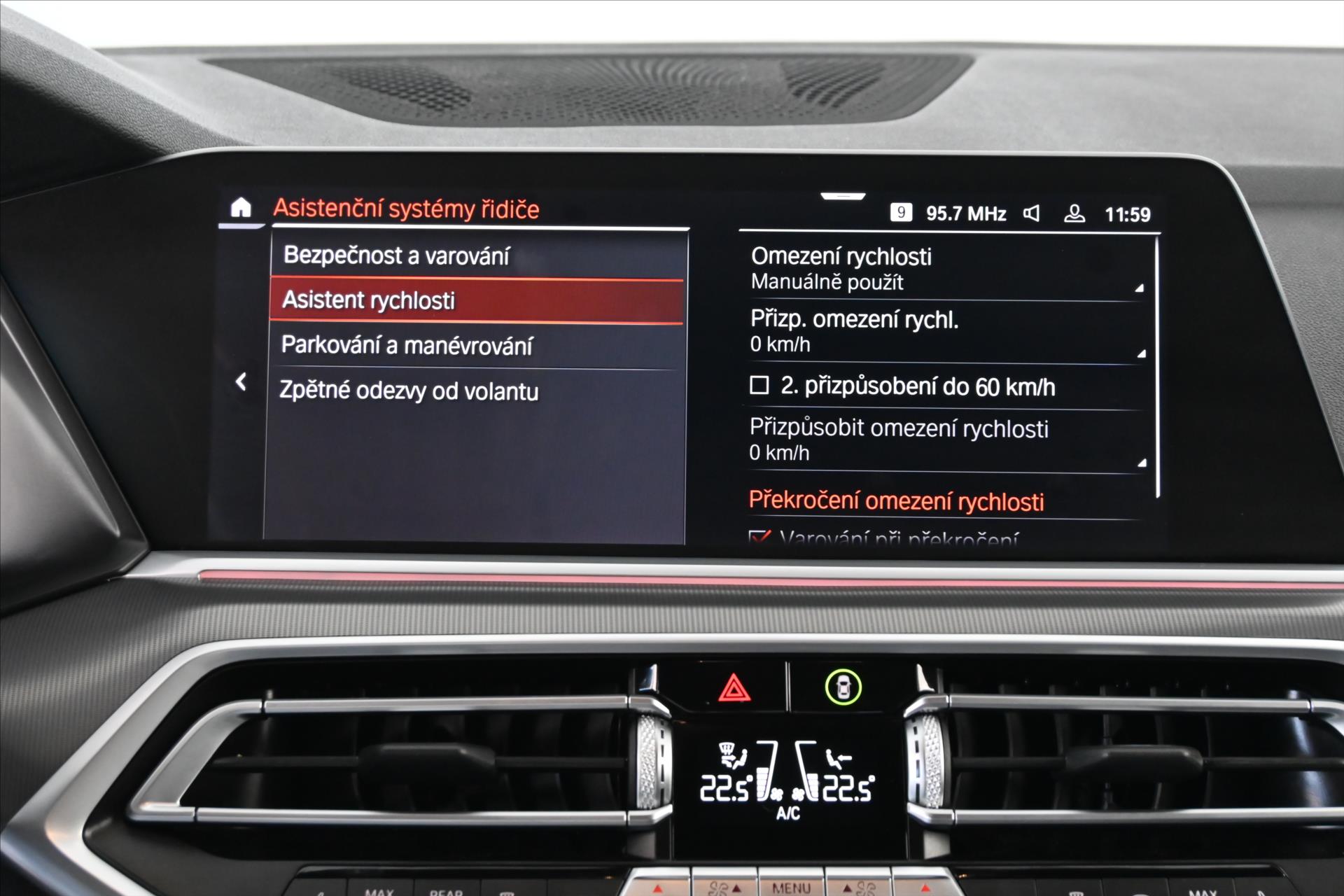 Hlavní fotografie vozu BMW X5 3,0 d xDrive 210kW AT8 *Panorama* Záruka až 5 let (21)