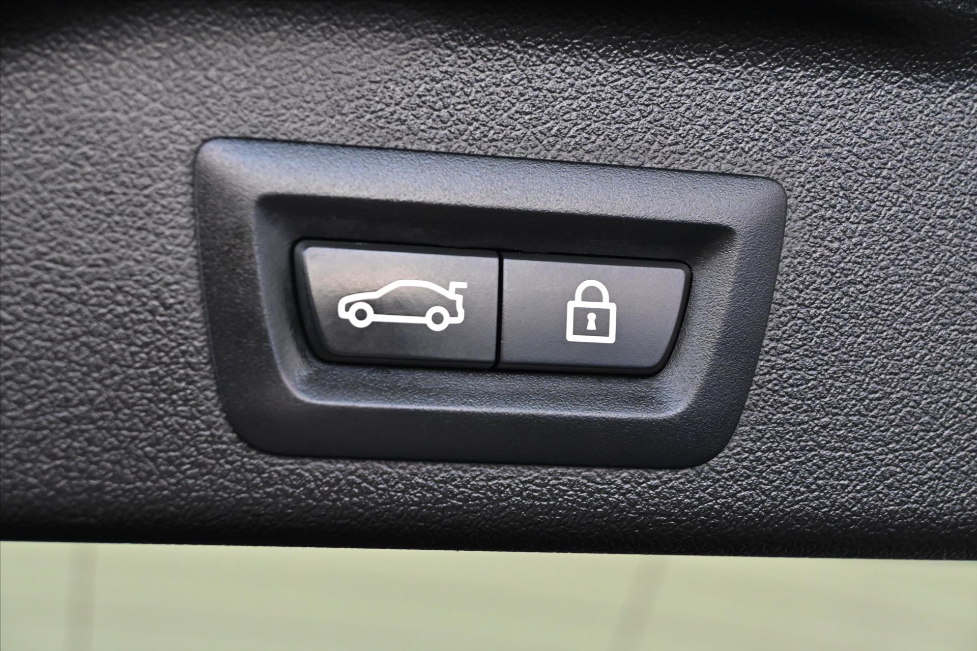 Hlavní fotografie vozu BMW X5 3,0 d xDrive 210kW AT8 *Panorama* Záruka až 5 let (35)