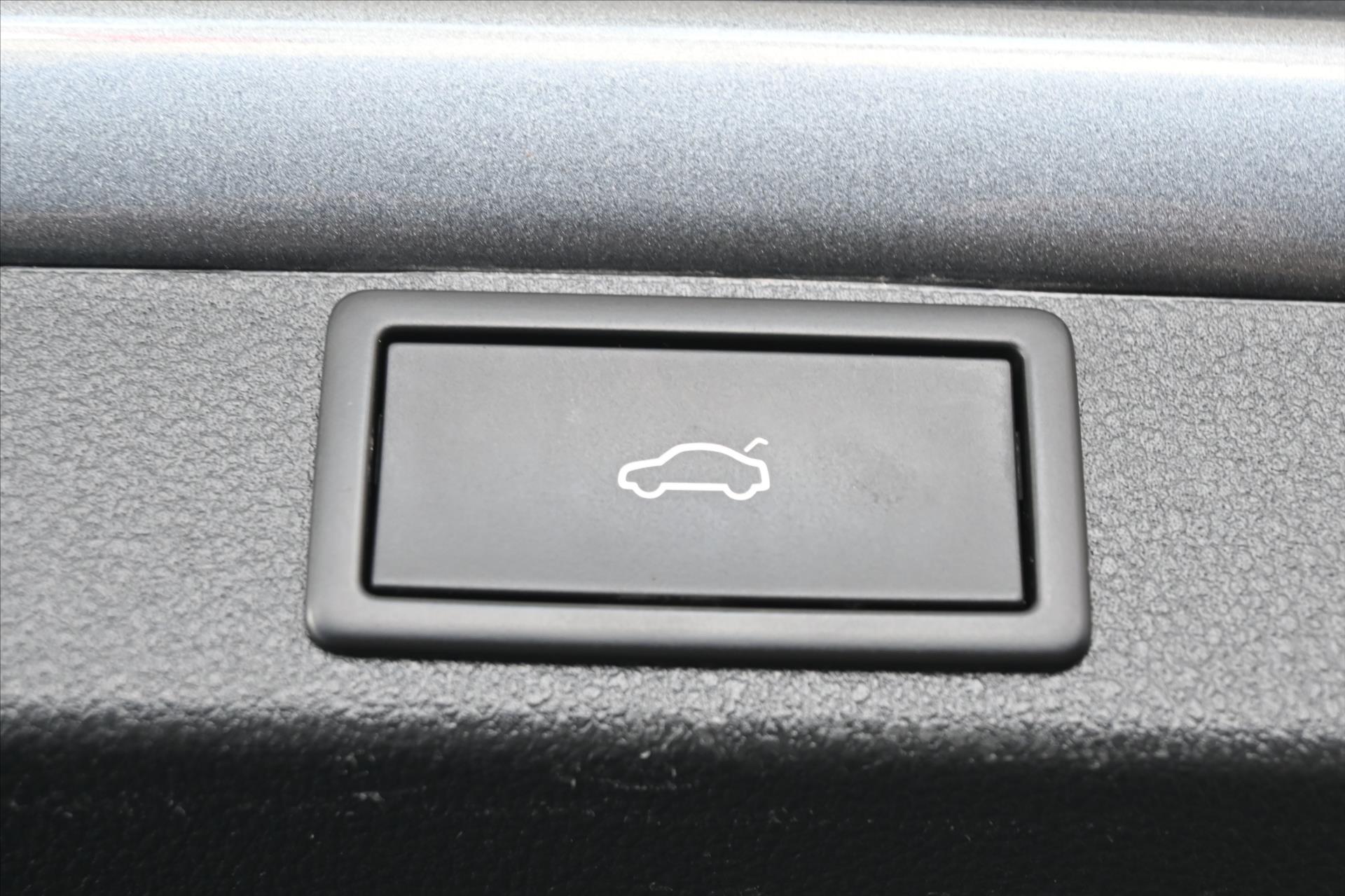 Hlavní fotografie vozu Škoda Octavia 2,0 TDI 110 kW Style LED Záruka až 5 let (31)