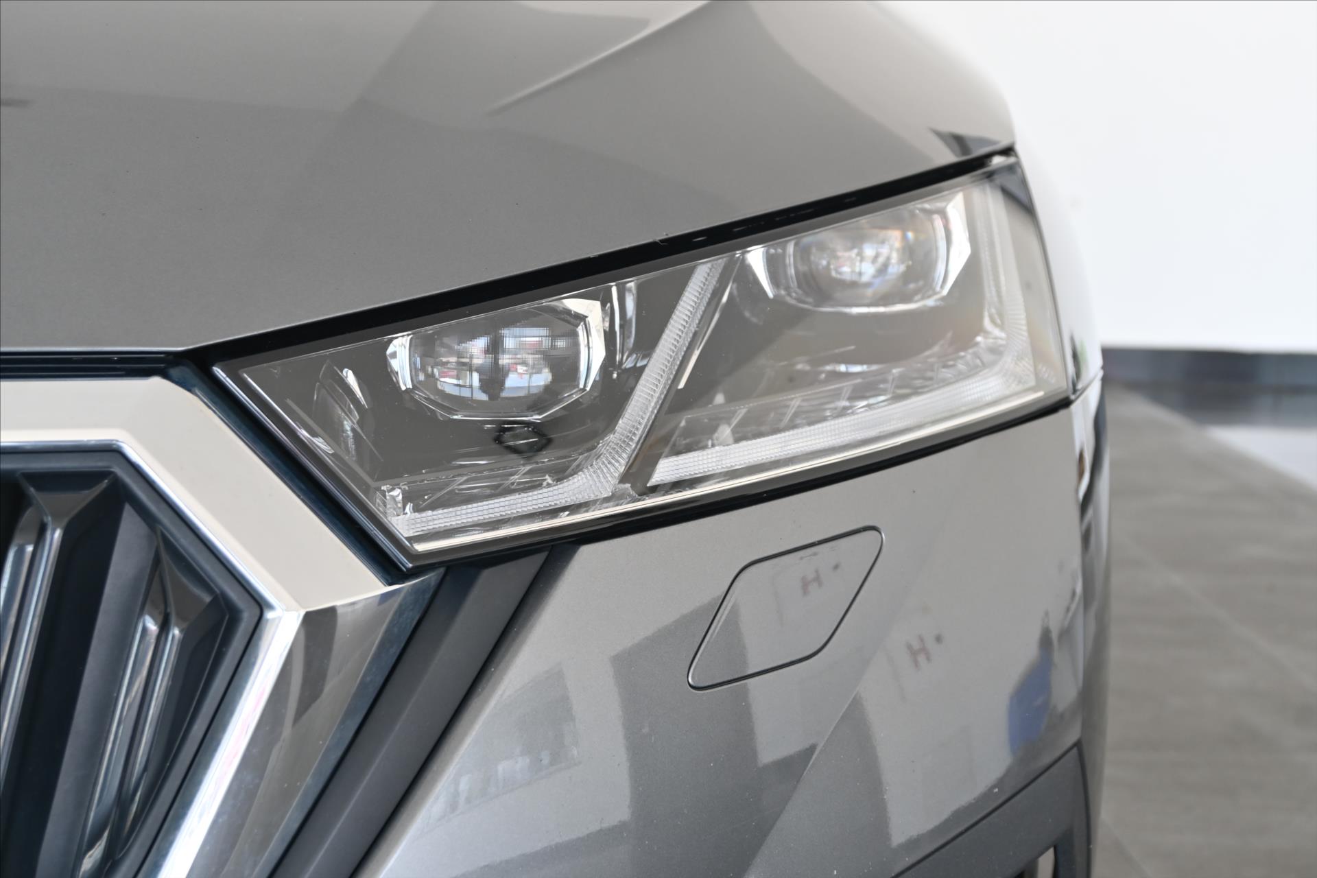 Hlavní fotografie vozu Škoda Octavia 2,0 TDI 110 kW Style LED Záruka až 5 let (32)
