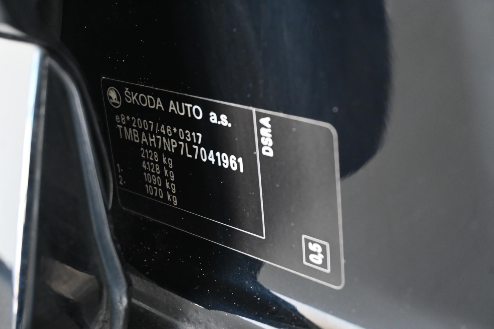 Hlavní fotografie vozu Škoda Superb 2,0 TDI 110kW STYLE Záruka až 5 let (12)