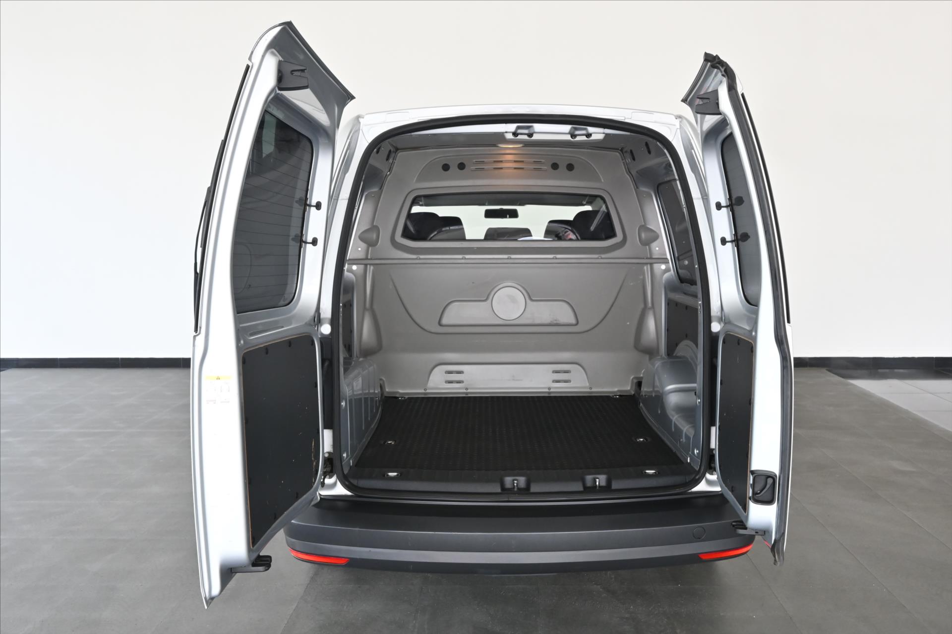 Hlavní fotografie vozu Volkswagen Caddy 2,0 TDI Maxi 75kW N1 Conceptline Záruka až 5 let (7)