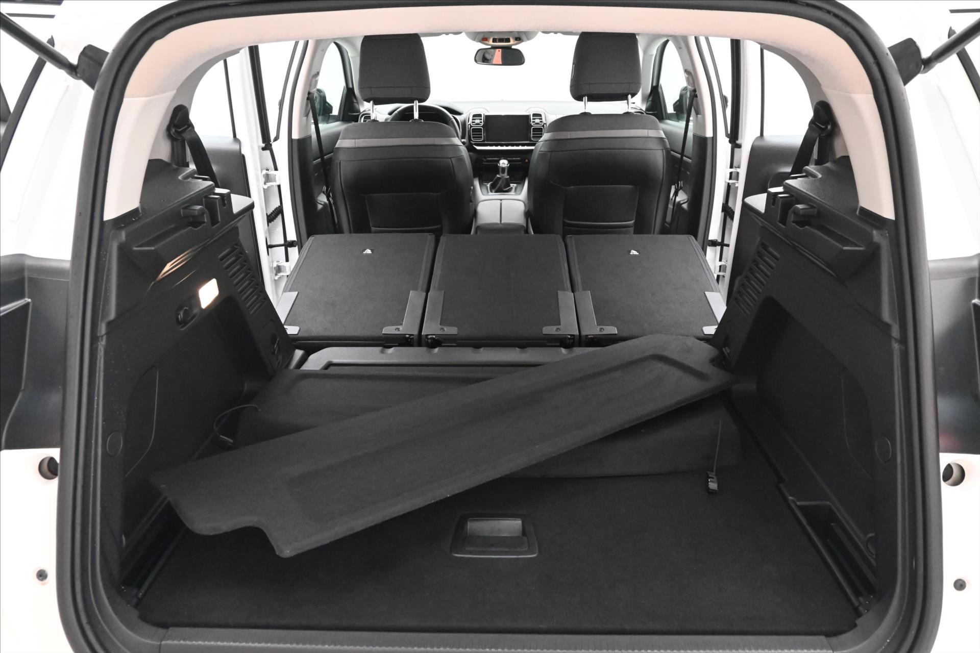 Hlavní fotografie vozu Citroën C5 Aircross 1,5 BlueHDi 96 kW S&S Business Záruka až 5 let (11)