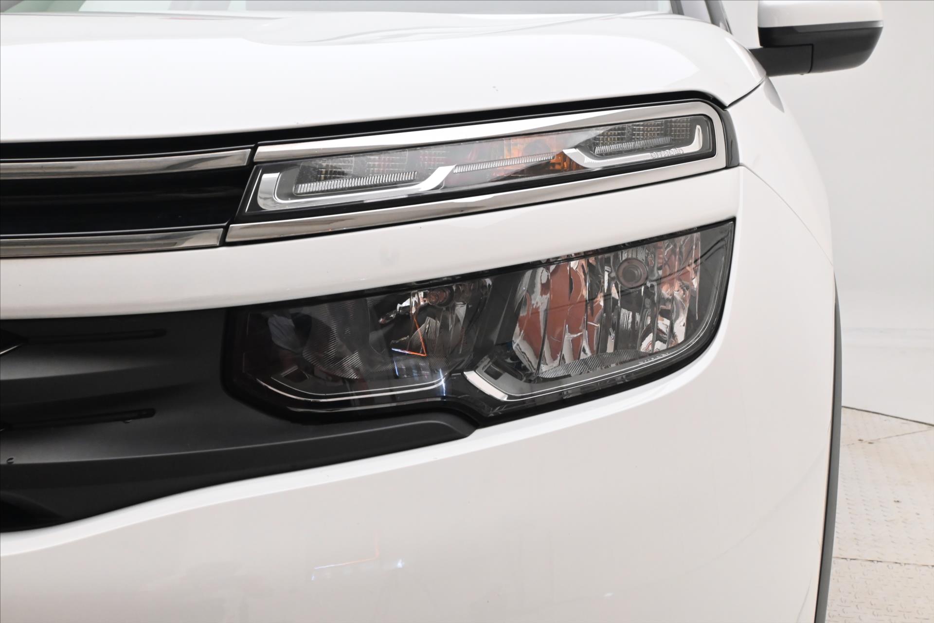 Hlavní fotografie vozu Citroën C5 Aircross 1,5 BlueHDi 96 kW S&S Business Záruka až 5 let (28)