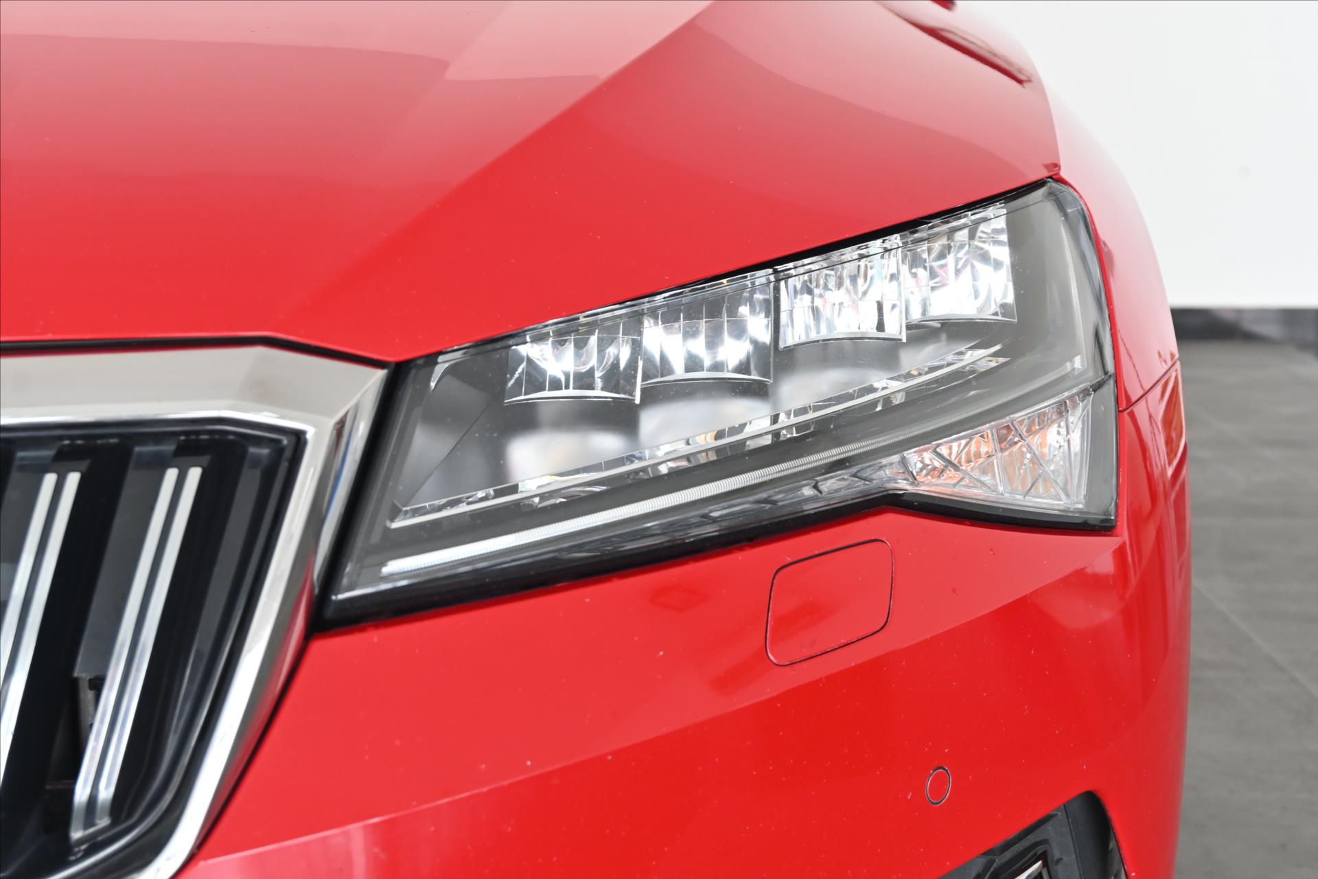 Hlavní fotografie vozu Škoda Superb 2,0 TDI 110kW*DSG*STYLE*Záruka až 5 let (32)