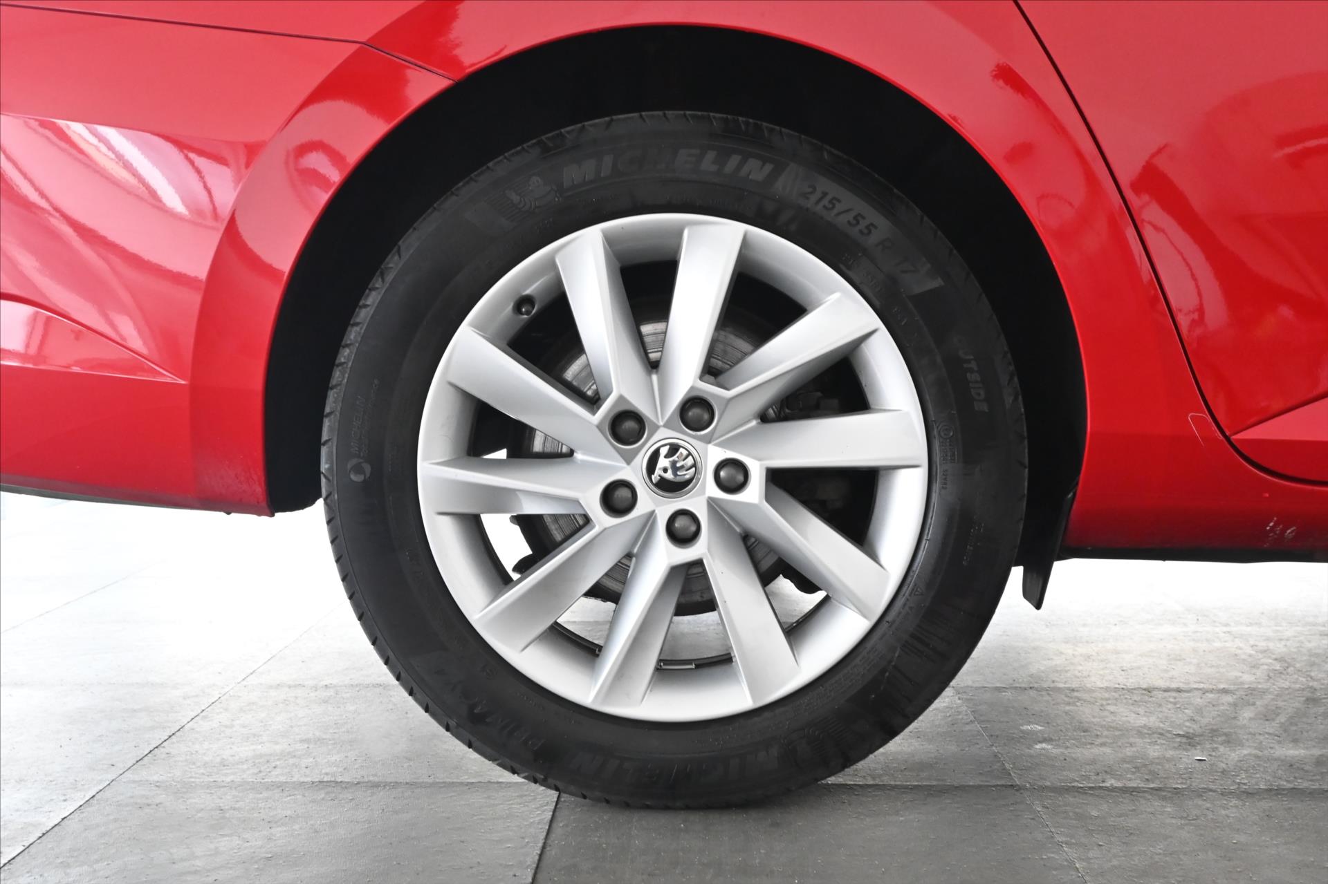 Hlavní fotografie vozu Škoda Superb 2,0 TDI 110kW*DSG*STYLE*Záruka až 5 let (34)