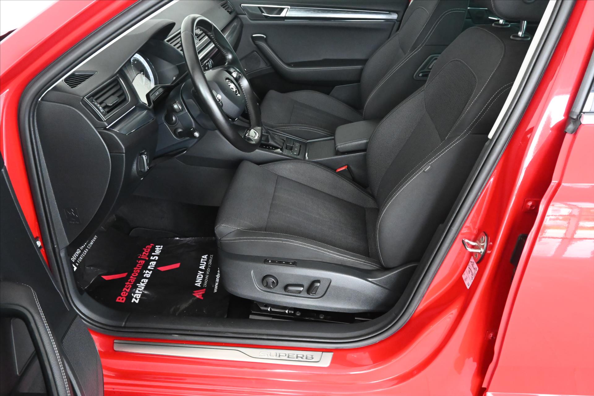 Hlavní fotografie vozu Škoda Superb 2,0 TDI 110kW*DSG*STYLE*Záruka až 5 let (9)