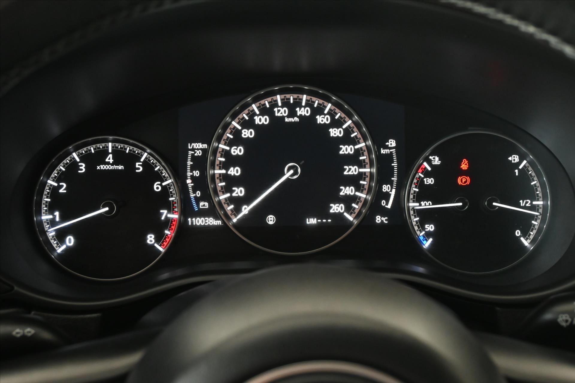 Hlavní fotografie vozu Mazda CX-30 2,0 Skyactiv-X 132 kW Luxury Záruka až 5 let (14)