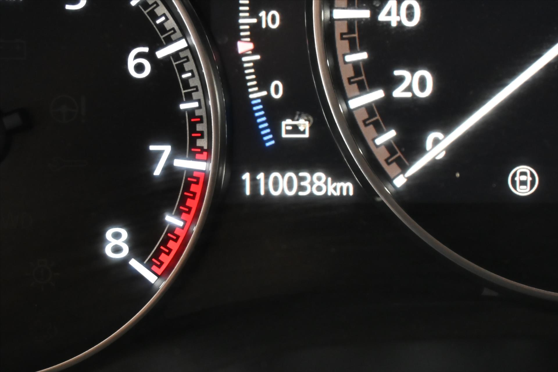 Hlavní fotografie vozu Mazda CX-30 2,0 Skyactiv-X 132 kW Luxury Záruka až 5 let (15)