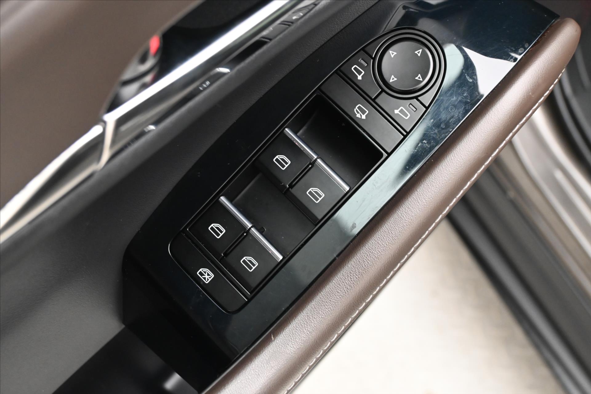 Main photo of the car Mazda CX-30 2.0 Skyactiv-X 132 kW Luxury Warranty up to 5 years (24)