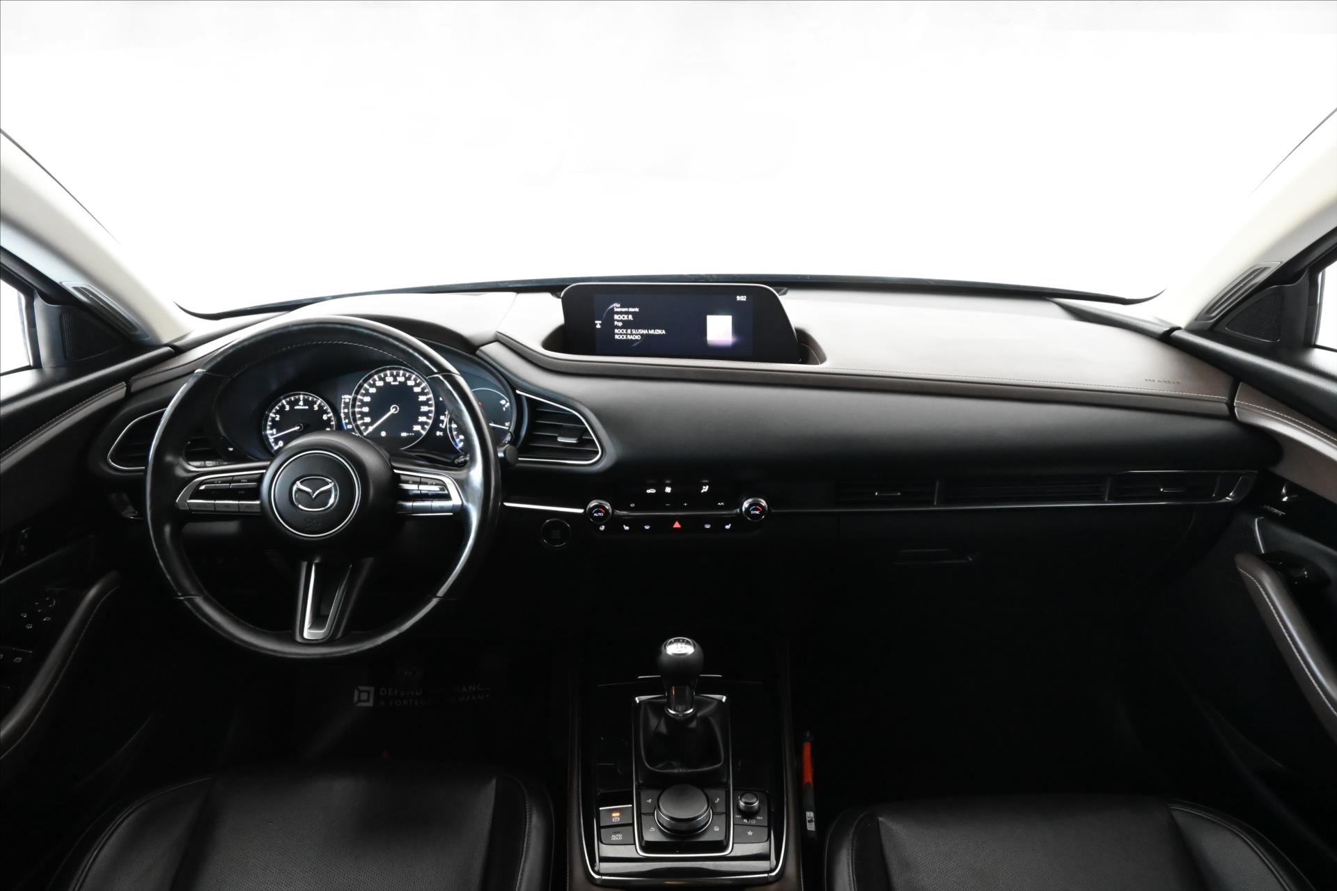 Hlavní fotografie vozu Mazda CX-30 2,0 Skyactiv-X 132kW *Luxury* Záruka až 5 let (10)