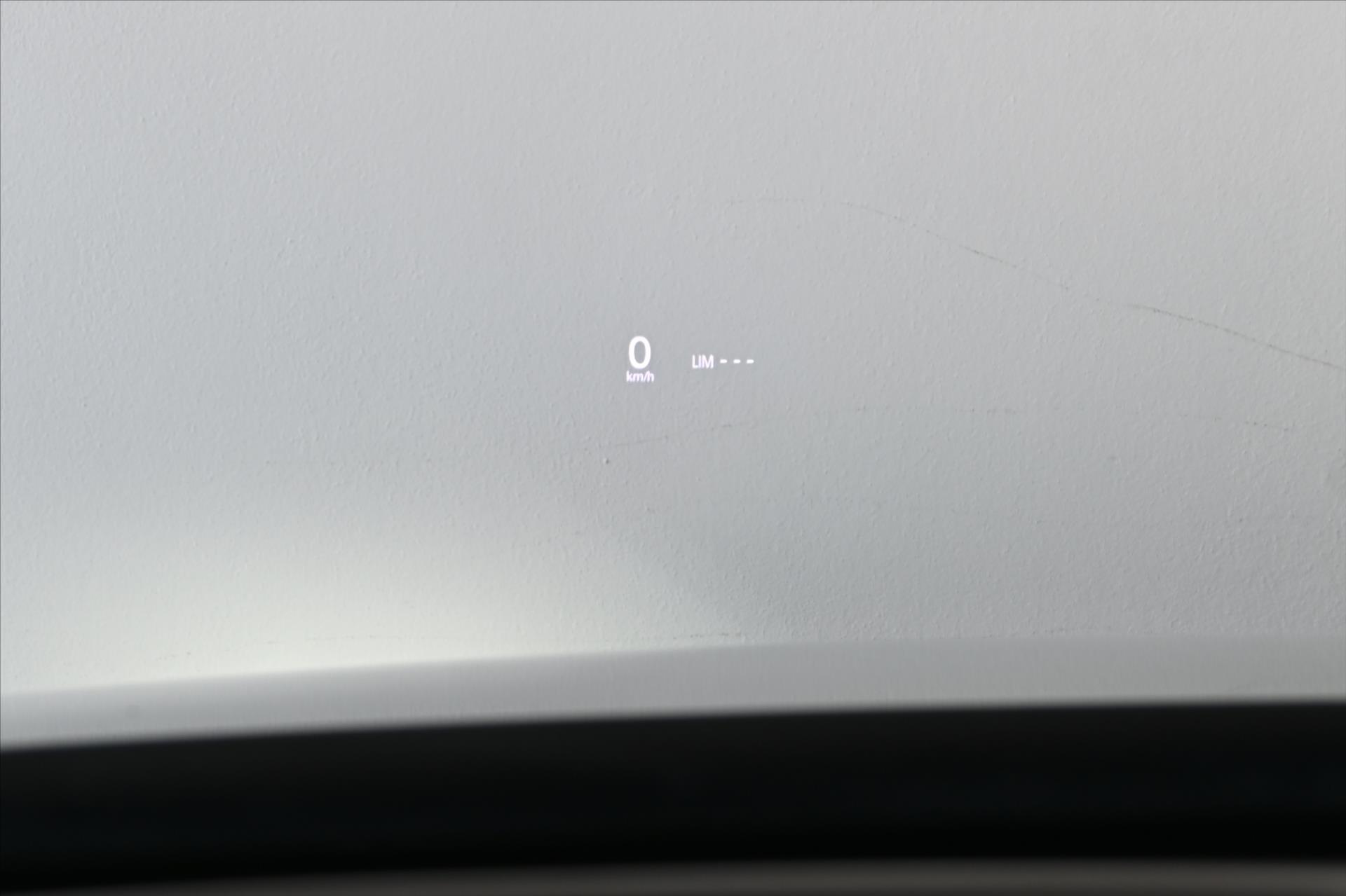 Hlavní fotografie vozu Mazda CX-30 2,0 Skyactiv-X 132kW *Luxury* Záruka až 5 let (28)