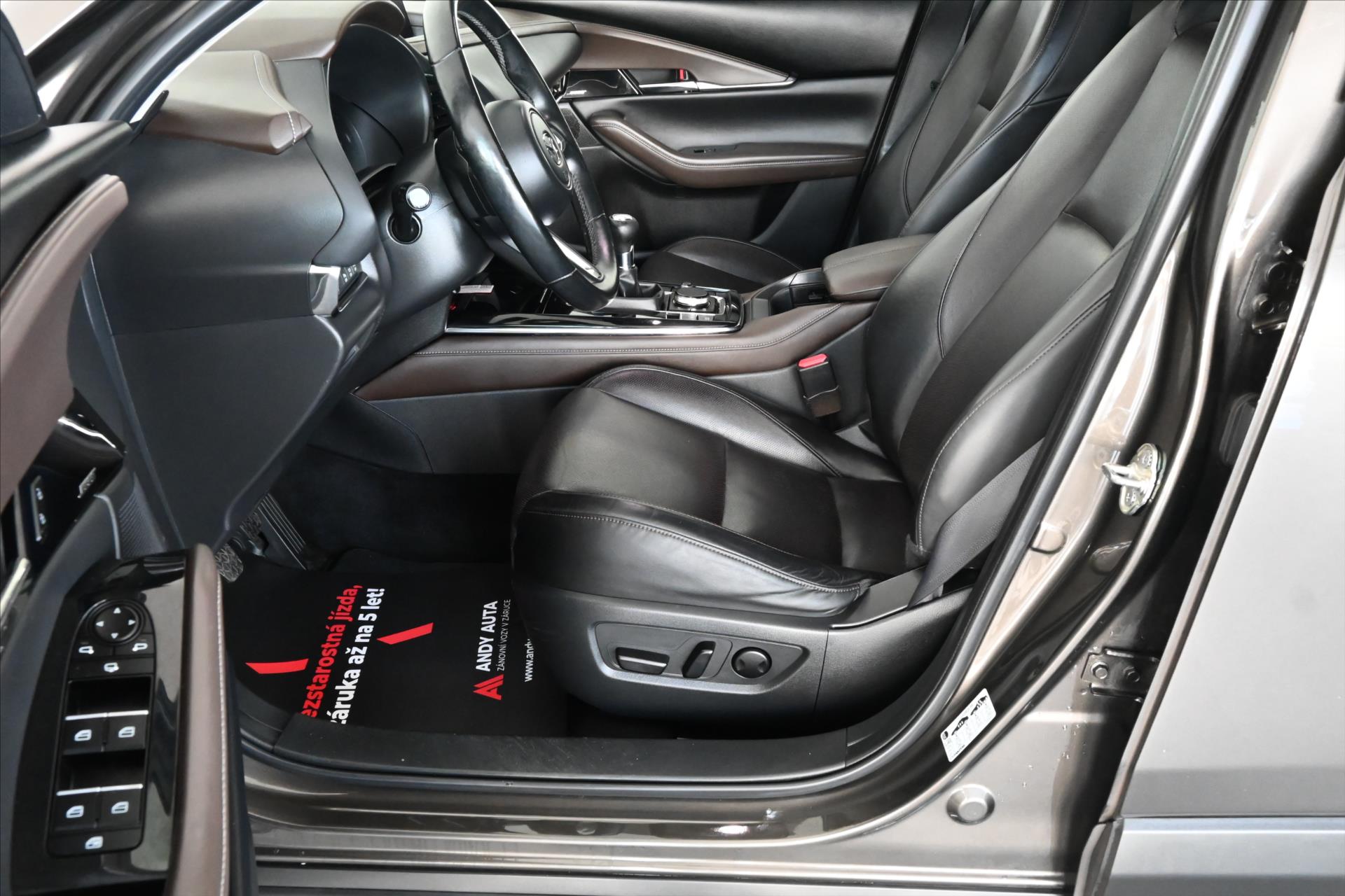 Hlavní fotografie vozu Mazda CX-30 2,0 Skyactiv-X 132kW *Luxury* Záruka až 5 let (8)