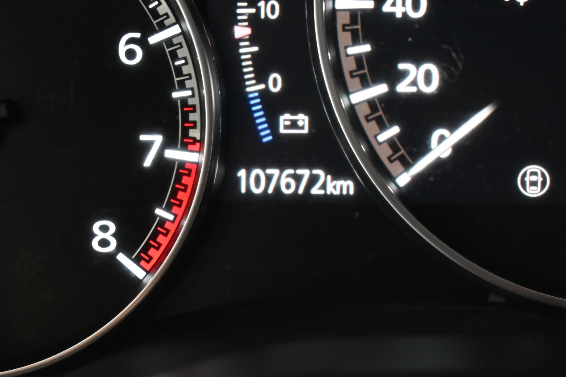 Hlavní fotografie vozu Mazda CX-30 2,0 Skyactiv-X 132 kW Luxury Záruka až 5 let (15)