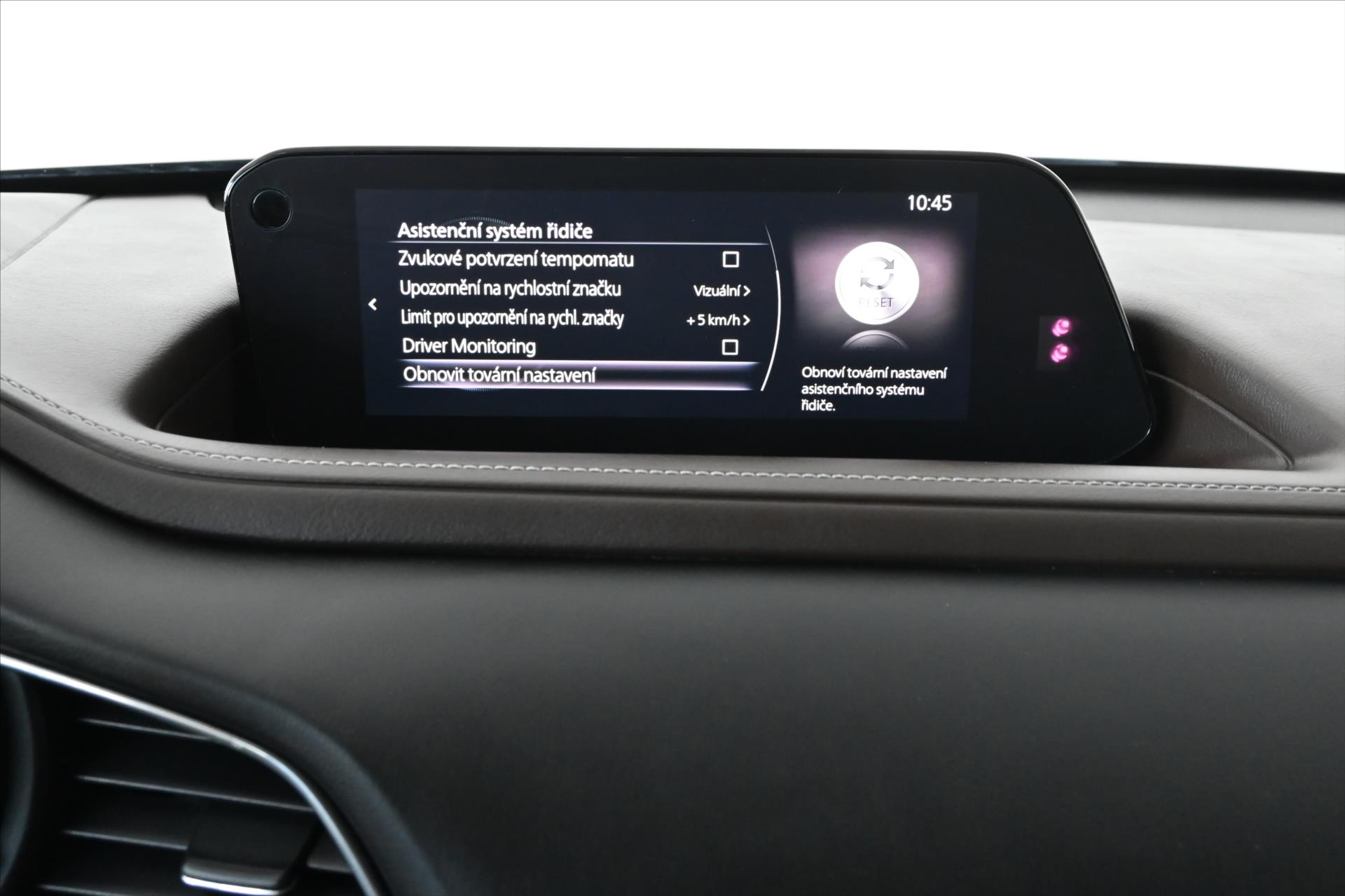 Hlavní fotografie vozu Mazda CX-30 2,0 Skyactiv-X 132 kW Luxury Záruka až 5 let (22)