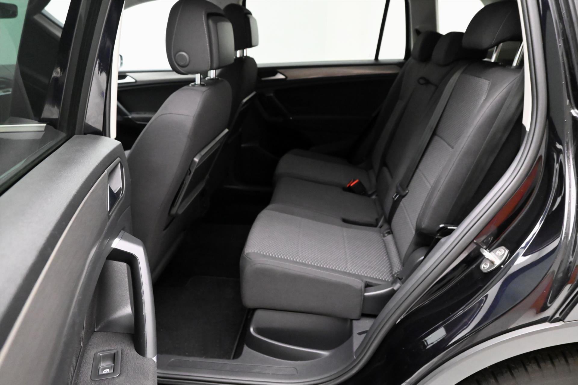 Main photo of the car Volkswagen Tiguan allspace 2.0 TDI 110 kW DSG NAVI Warranty up to 5 years (13)