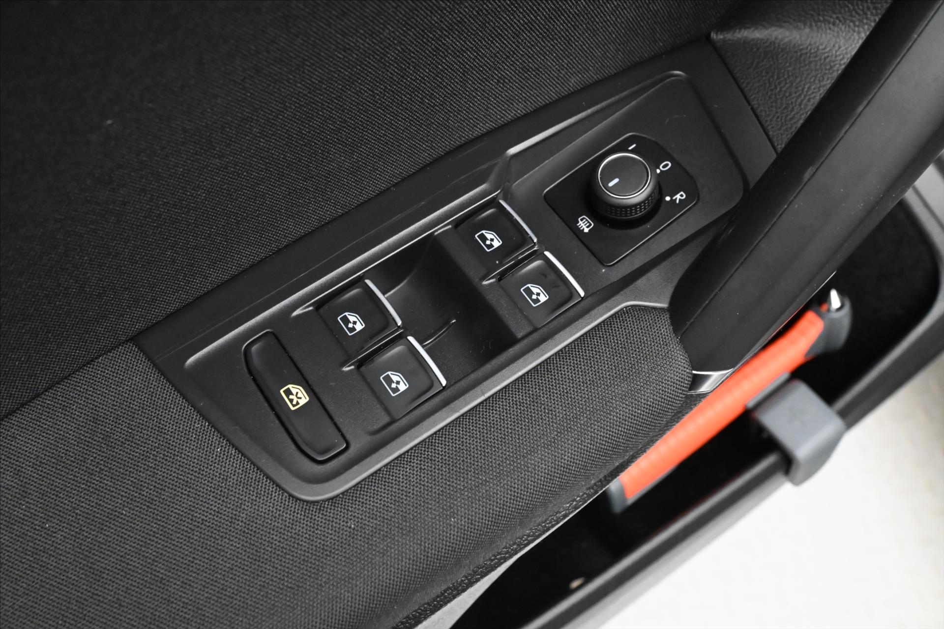 Main photo of the car Volkswagen Tiguan allspace 2.0 TDI 110 kW DSG NAVI Warranty up to 5 years (26)