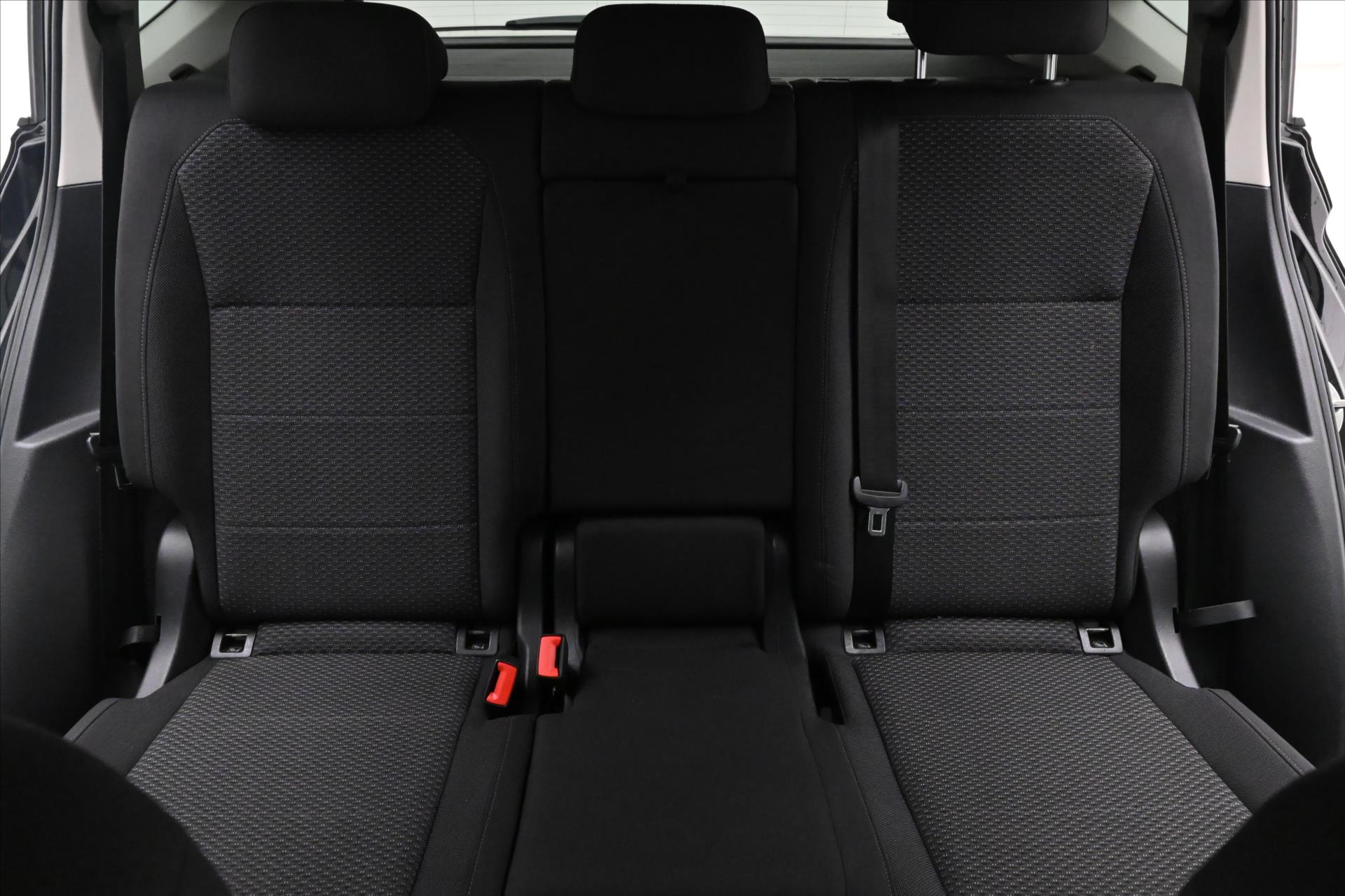 Main photo of the car Volkswagen Tiguan allspace 2.0 TDI 110 kW DSG NAVI Warranty up to 5 years (29)