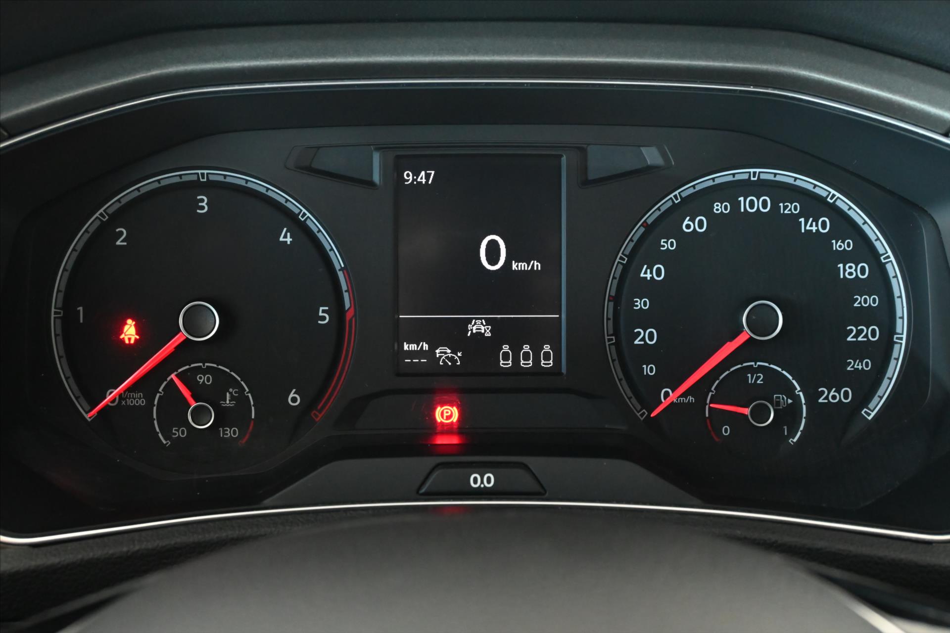 Hlavní fotografie vozu Volkswagen T-Roc 1,6 TDI 85kW COMFORTLINE Záruka až 5 let (13)