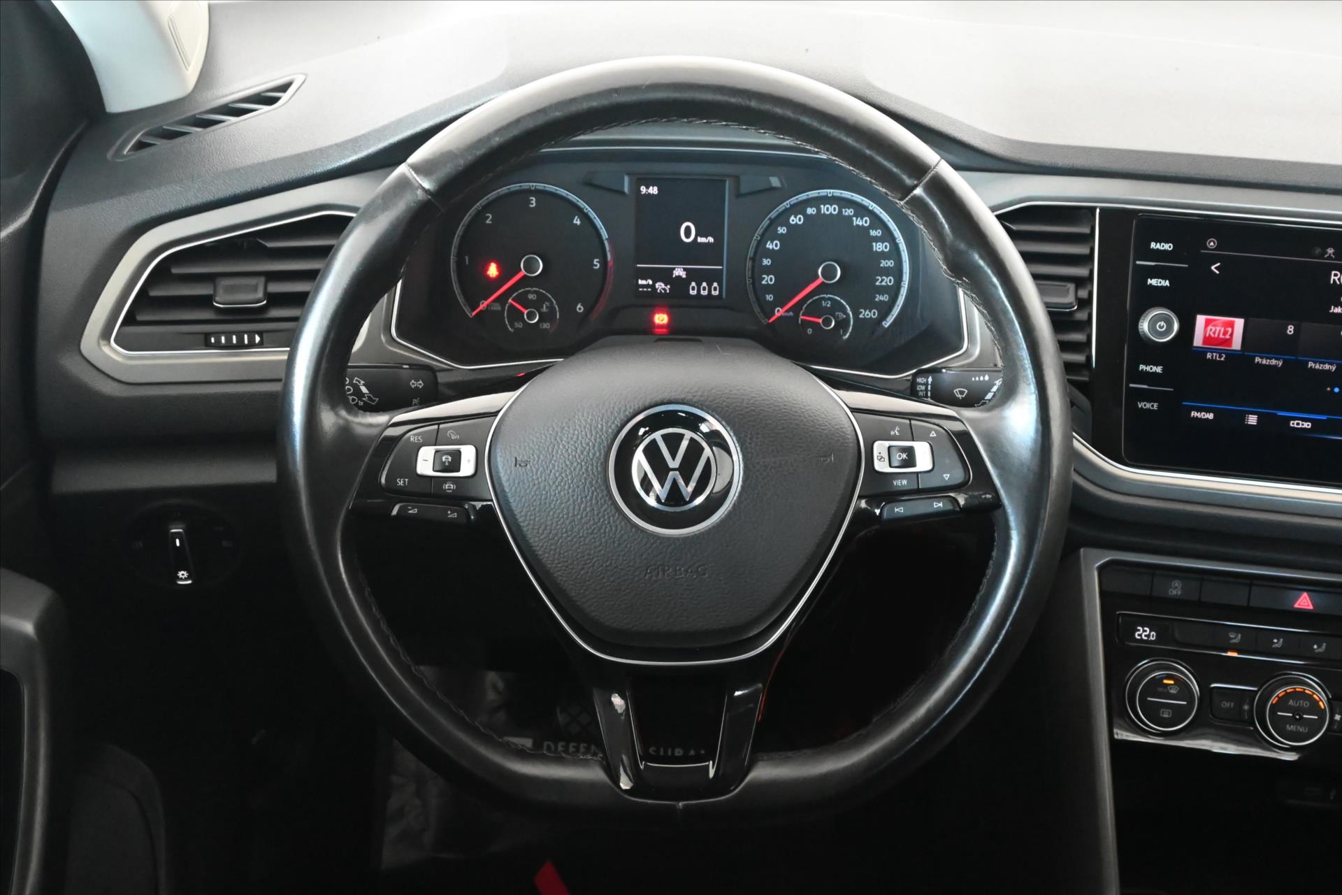 Hlavní fotografie vozu Volkswagen T-Roc 1,6 TDI 85kW COMFORTLINE Záruka až 5 let (16)