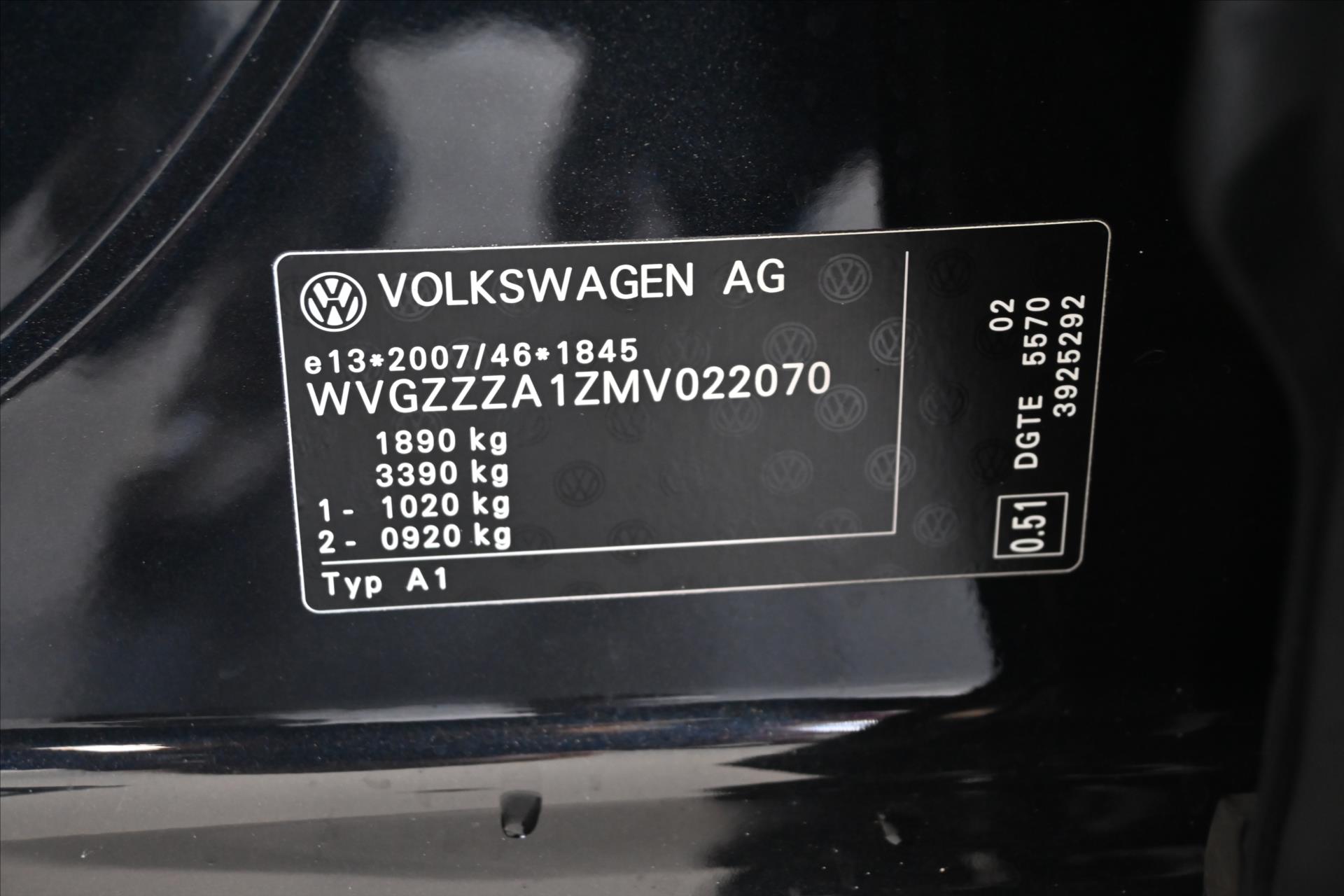 Hlavní fotografie vozu Volkswagen T-Roc 1,6 TDI 85kW COMFORTLINE Záruka až 5 let (8)